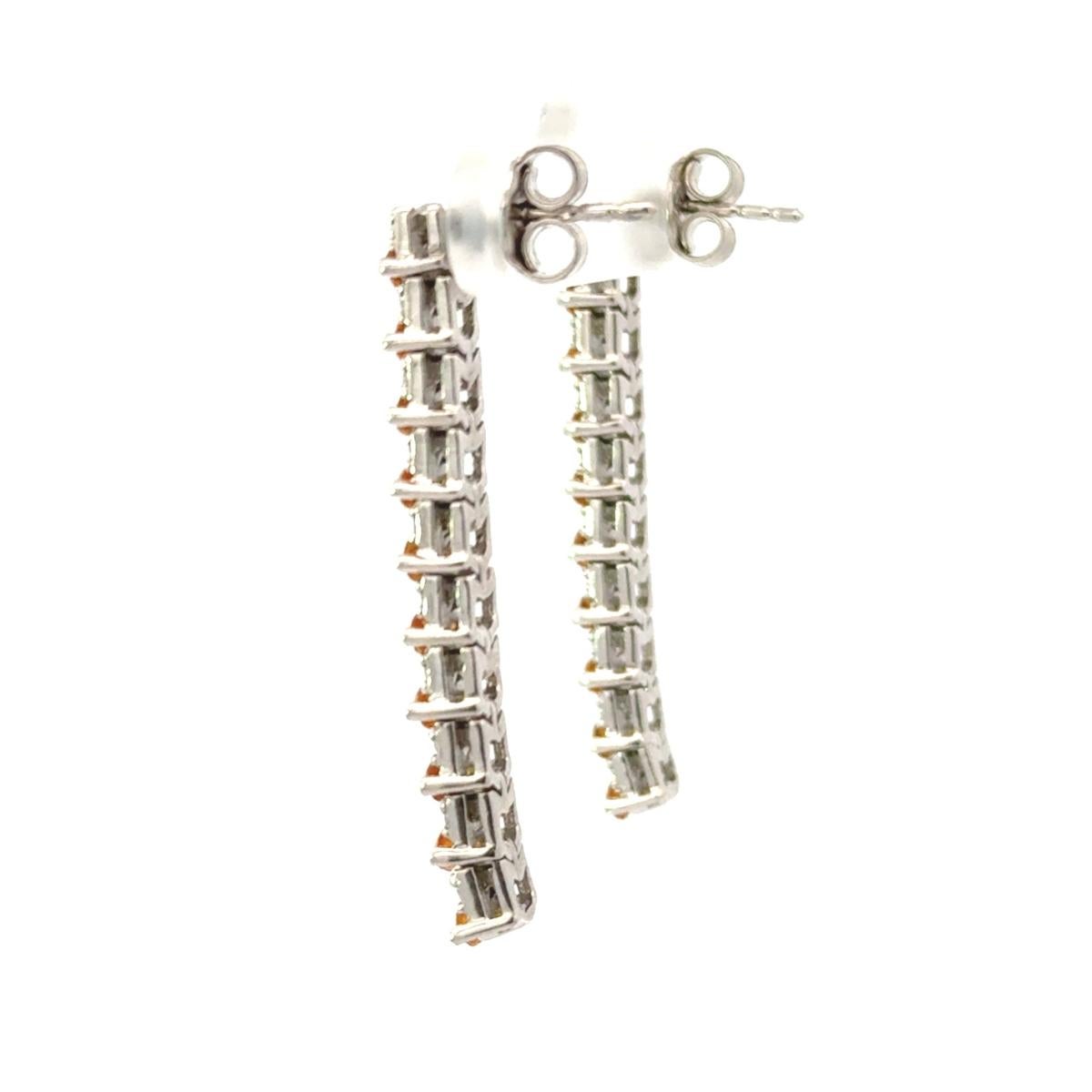 4.28 Carat Citrine Long Linear Dangle Silver Earrings for Bridesmaid Gif In New Condition For Sale In New York, NY