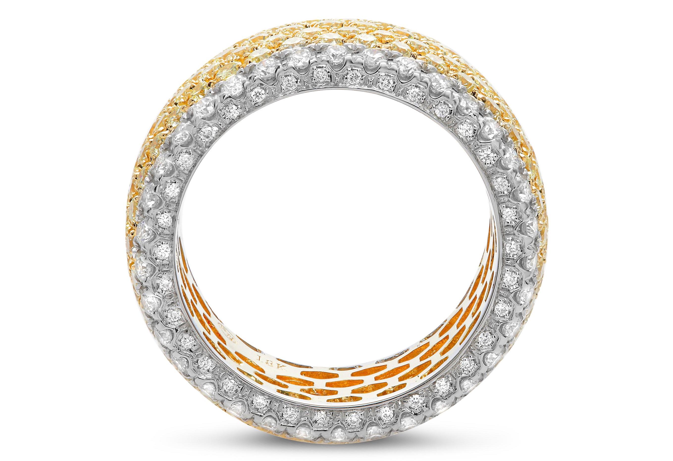 18K Gold Eternity Ring Set With Approximately 3.05ct Of Yellow Round Brilliant Diamonds And Approximately 1.23ct Of White Round Brilliant Diamonds
8.4dwt(13.0g)
Size 7
Shank Thickness 2.88

This stunning 18K gold eternity ring is a true masterpiece.