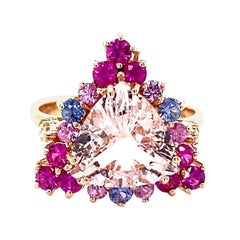 Cocktailring aus Roségold mit 4,28 Karat rosa Morganit, Diamant und Saphir