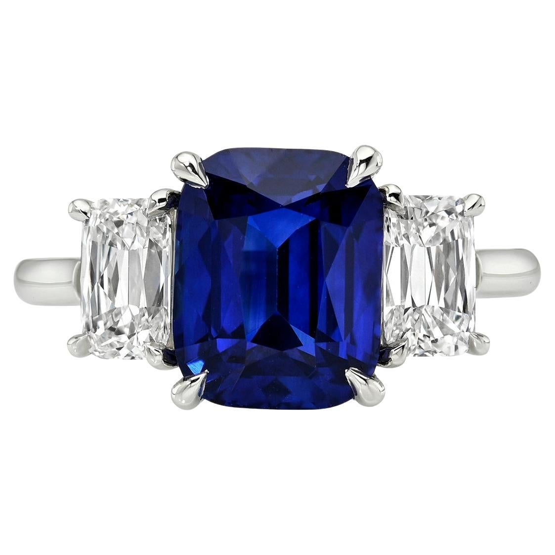 Anillo de compromiso en platino con zafiro azul real talla cojín de 4,28 qt - Certificado GIA