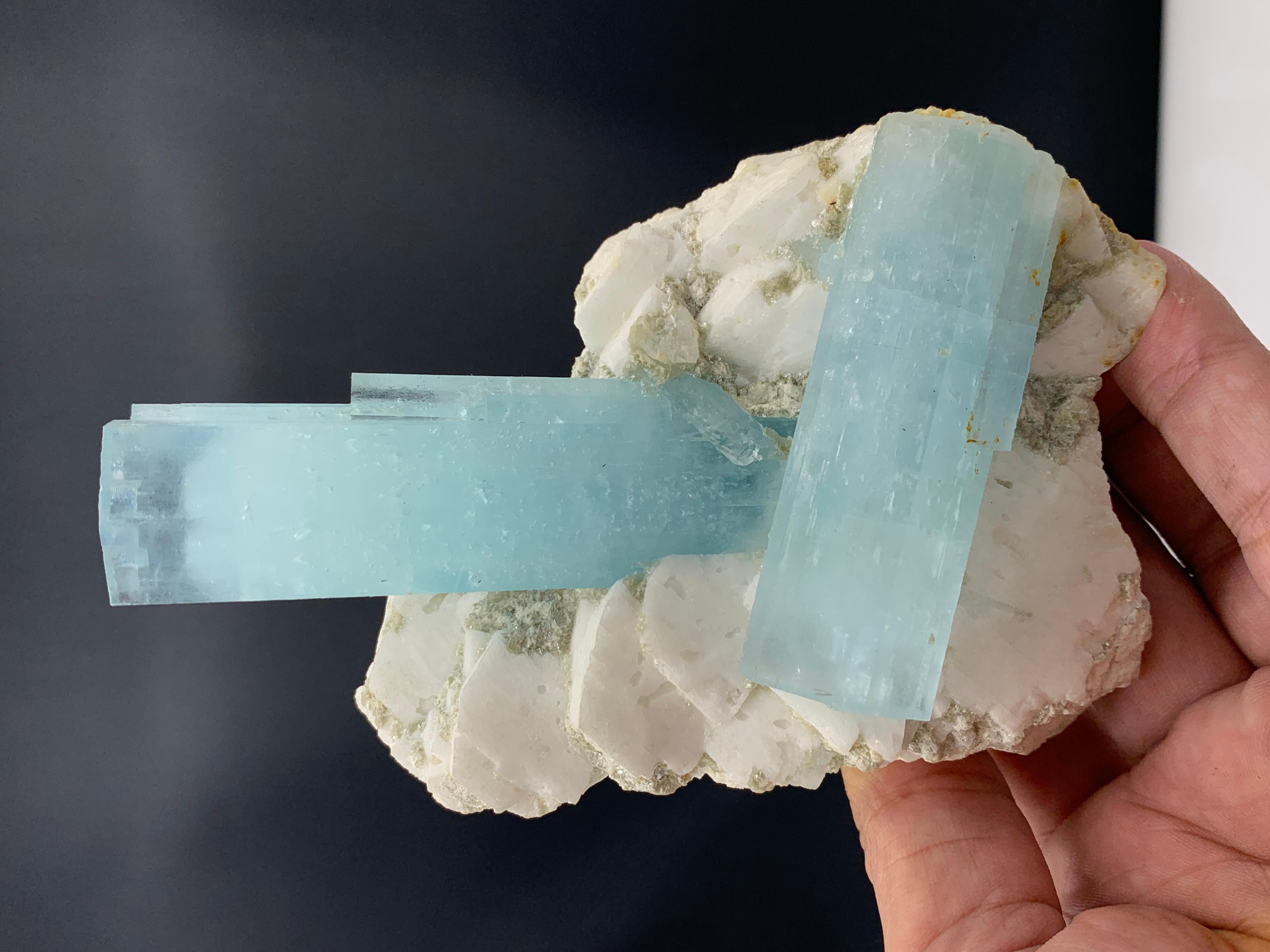 428,97 Grammi Incredibile doppio cristallo di acquamarina attaccato con feldspato dal Pakistan in vendita 5