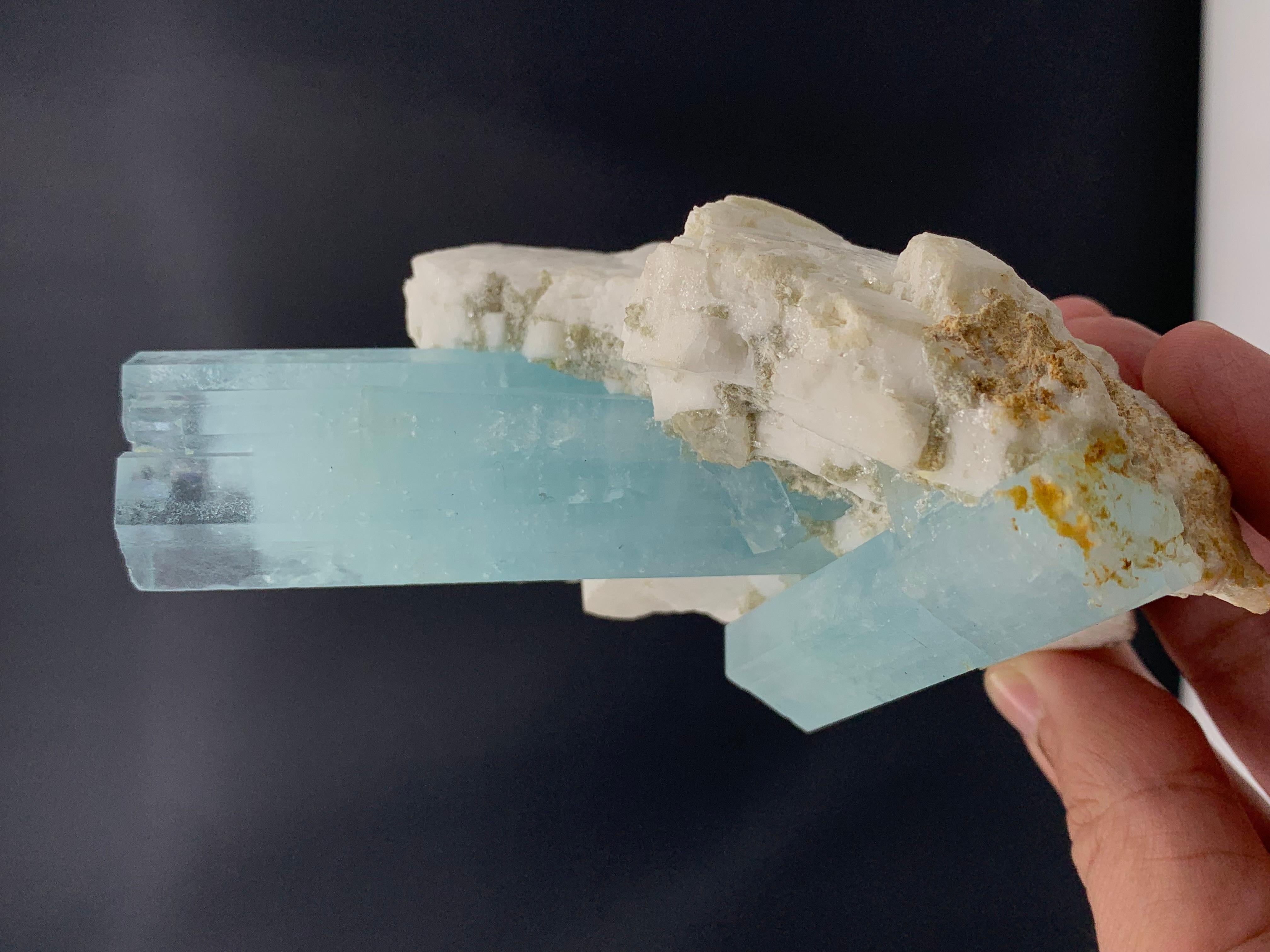 Cristallo di rocca 428,97 Grammi Incredibile doppio cristallo di acquamarina attaccato con feldspato dal Pakistan in vendita