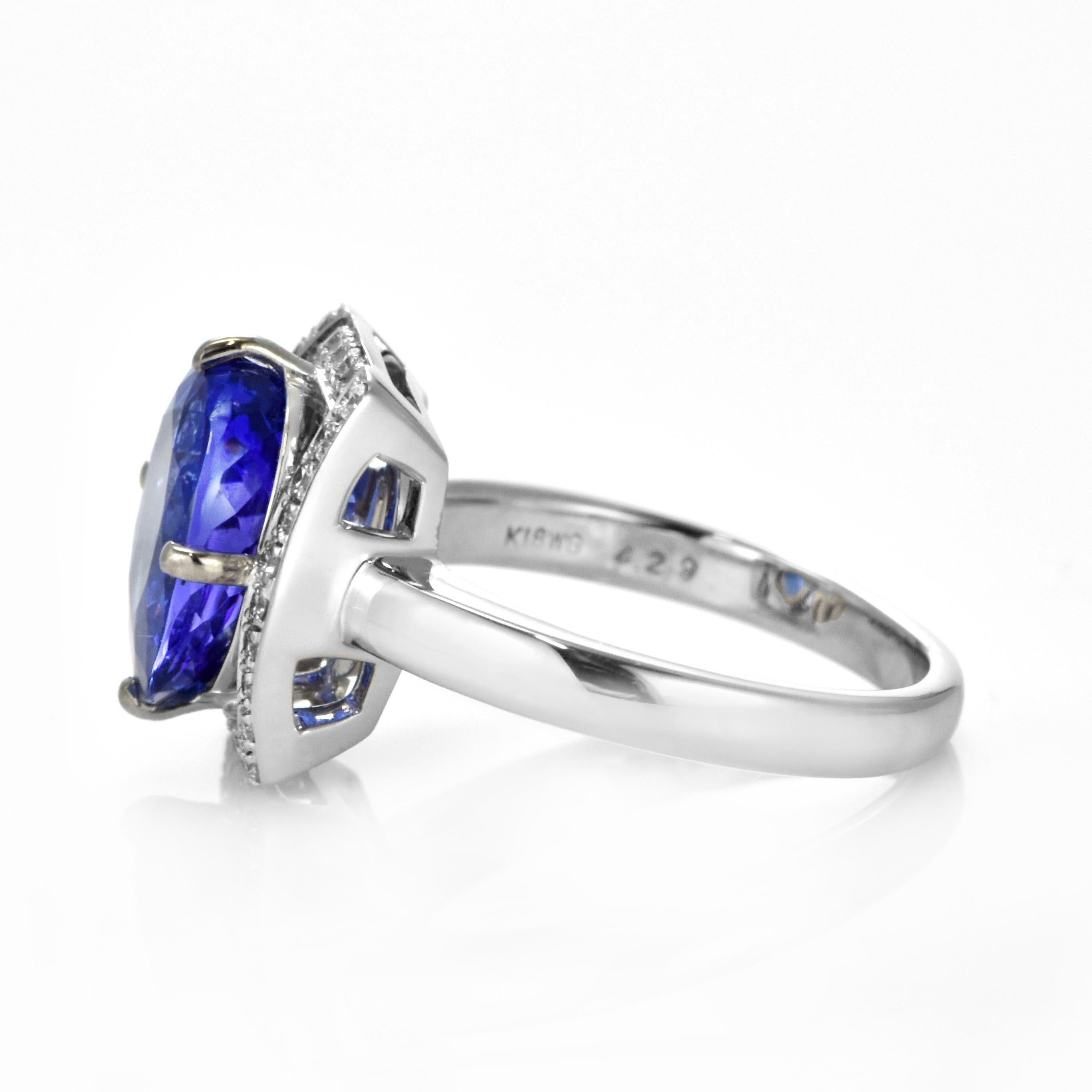 4.29 Carat Natural 'AAA' Tanzanite and Diamond Ring Made in 18 Karat White Gold For Sale 4