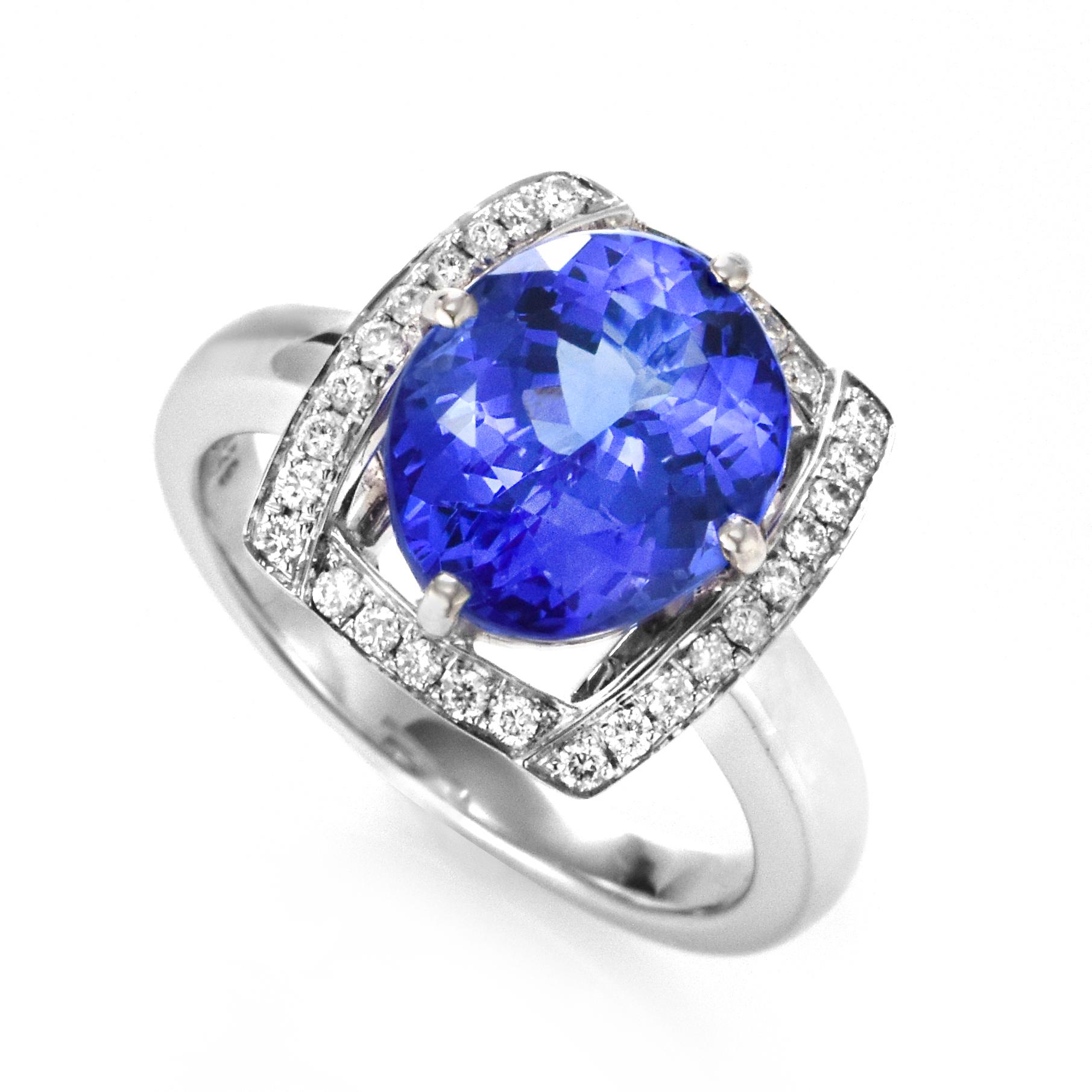 A beautiful ring featuring a 4.29 Carat Natural Tanzanite and 0.22 Carat Diamonds Made in Platinum. Tanzanite's name was given by Tiffany and Co after its only known source: Tanzania. Tanzanite displays beautiful pleochroic colors meaning they
