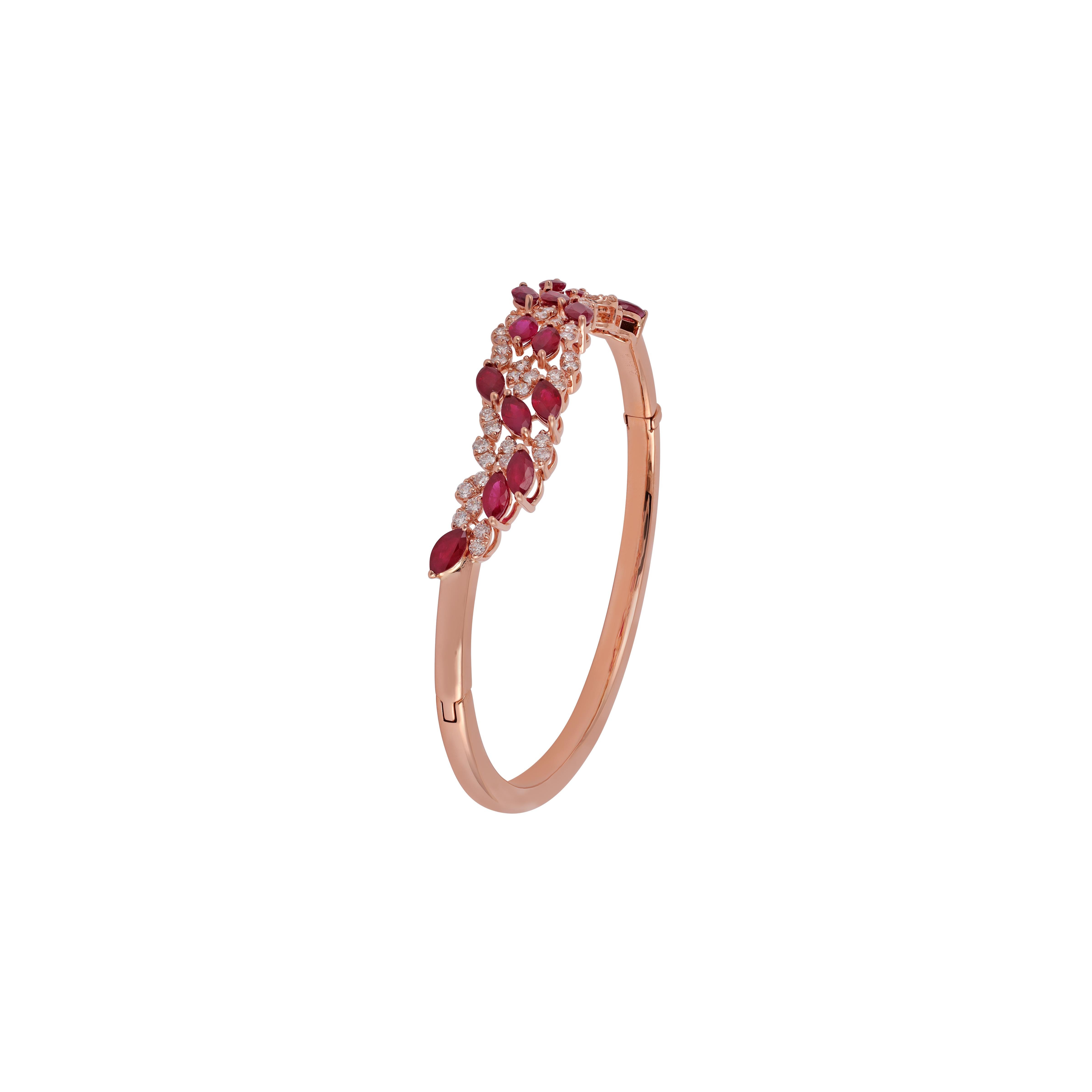 Modernist 4.29 Carat Natural Burma Ruby Bangle with Diamonds in 18k Rose Gold For Sale