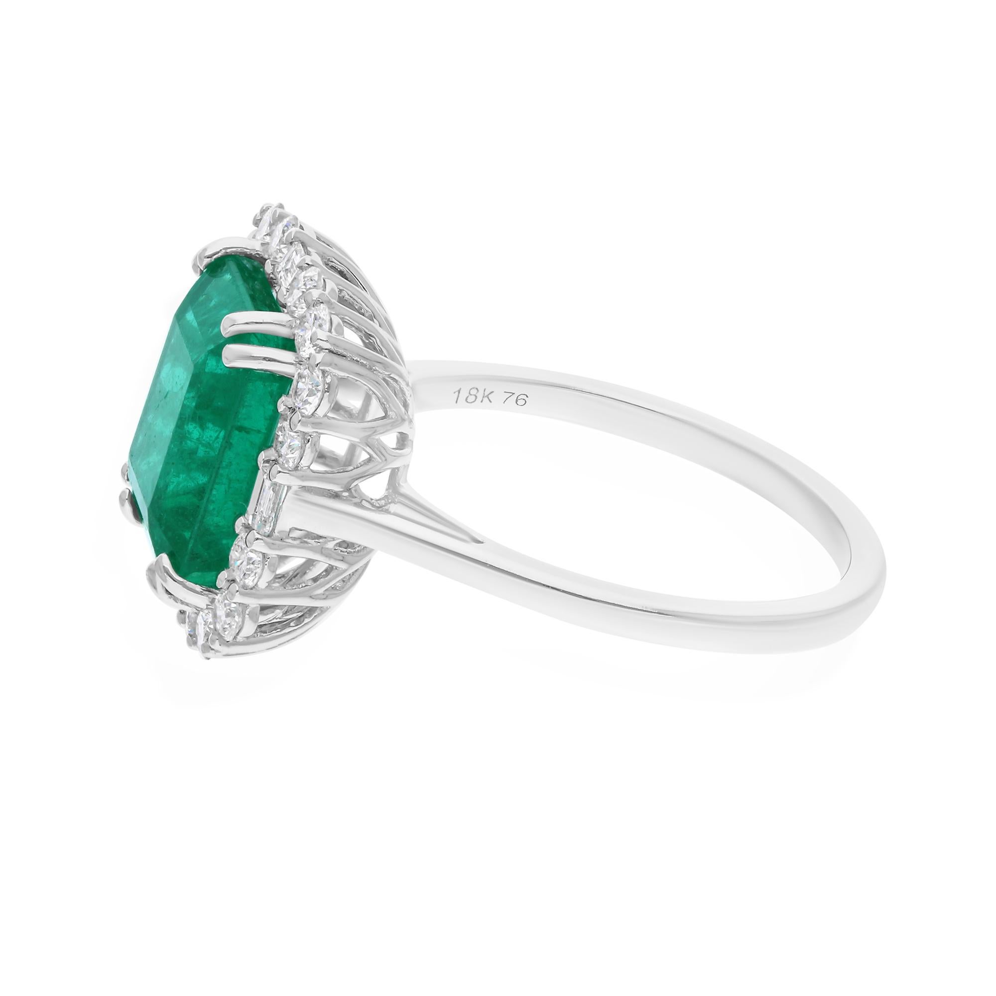 The ring is a size 7 and may be resized to larger or smaller upon request. FOLLOW SPECTRUM JEWELS storefront to view the latest collection & exclusive pieces. Spectrum Jewels is proudly rated as a Top Seller on 1stdibs with 5 star customer reviews.