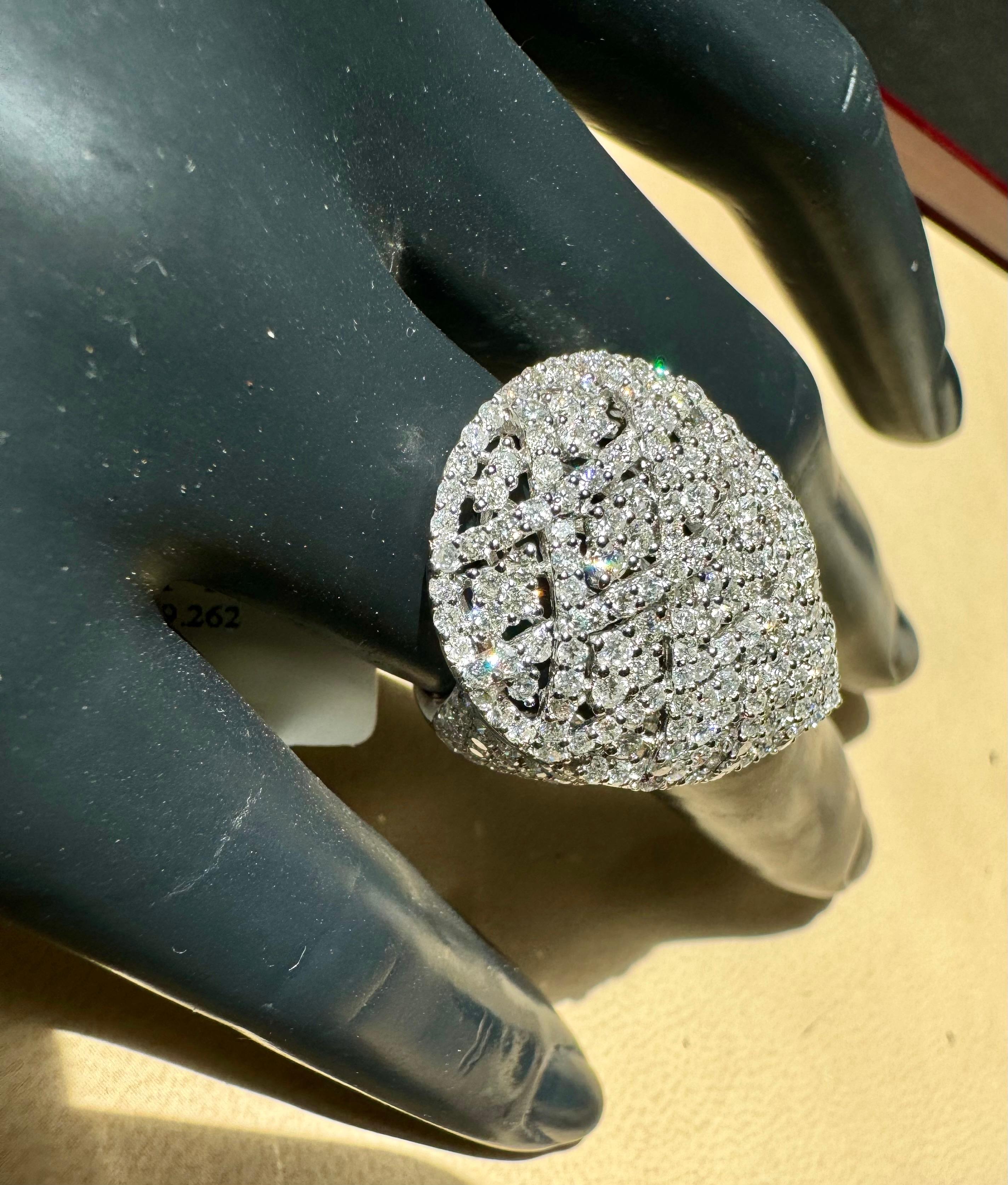 4.29 Ct Natural Brilliant Cut Diamond Cocktail Ring  Pear Shape Size 6.75, 18KG For Sale 2