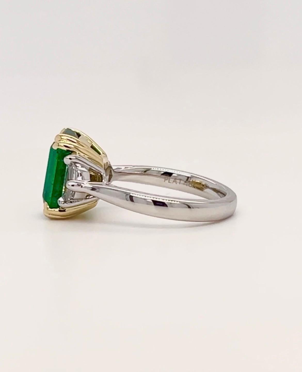 Emerald Cut 4.29ct Fine Emerald Vivid Green Ring & Epaulette Side Stones Platinum & 18K