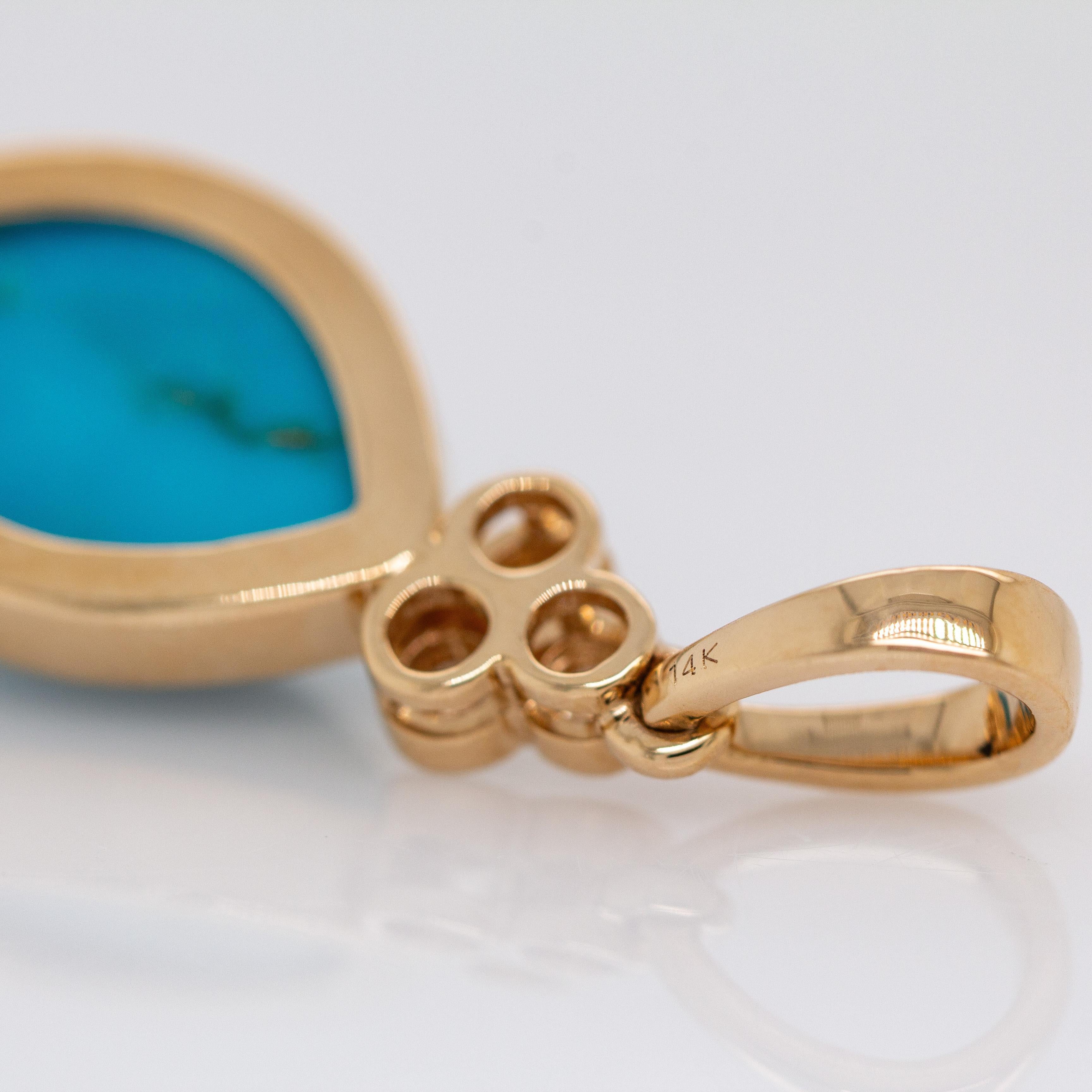 Donna Ciondolo di turchese da 4,2 carati con accenti di diamanti naturali: Oro massiccio 14k, 14x9mm in vendita