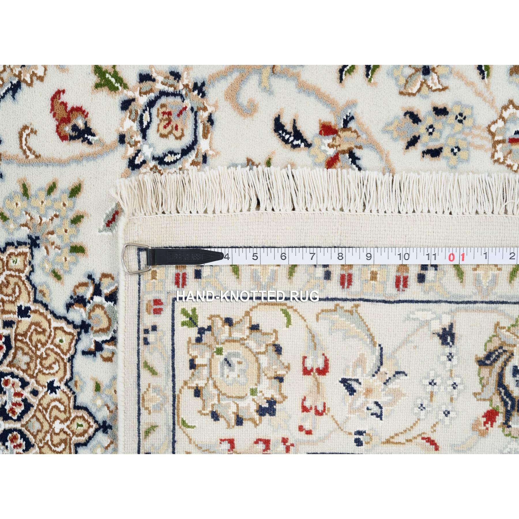 Seta Tappeto Avorio Nain Flower Design 250 KPSI in lana annodata a mano 4'2 