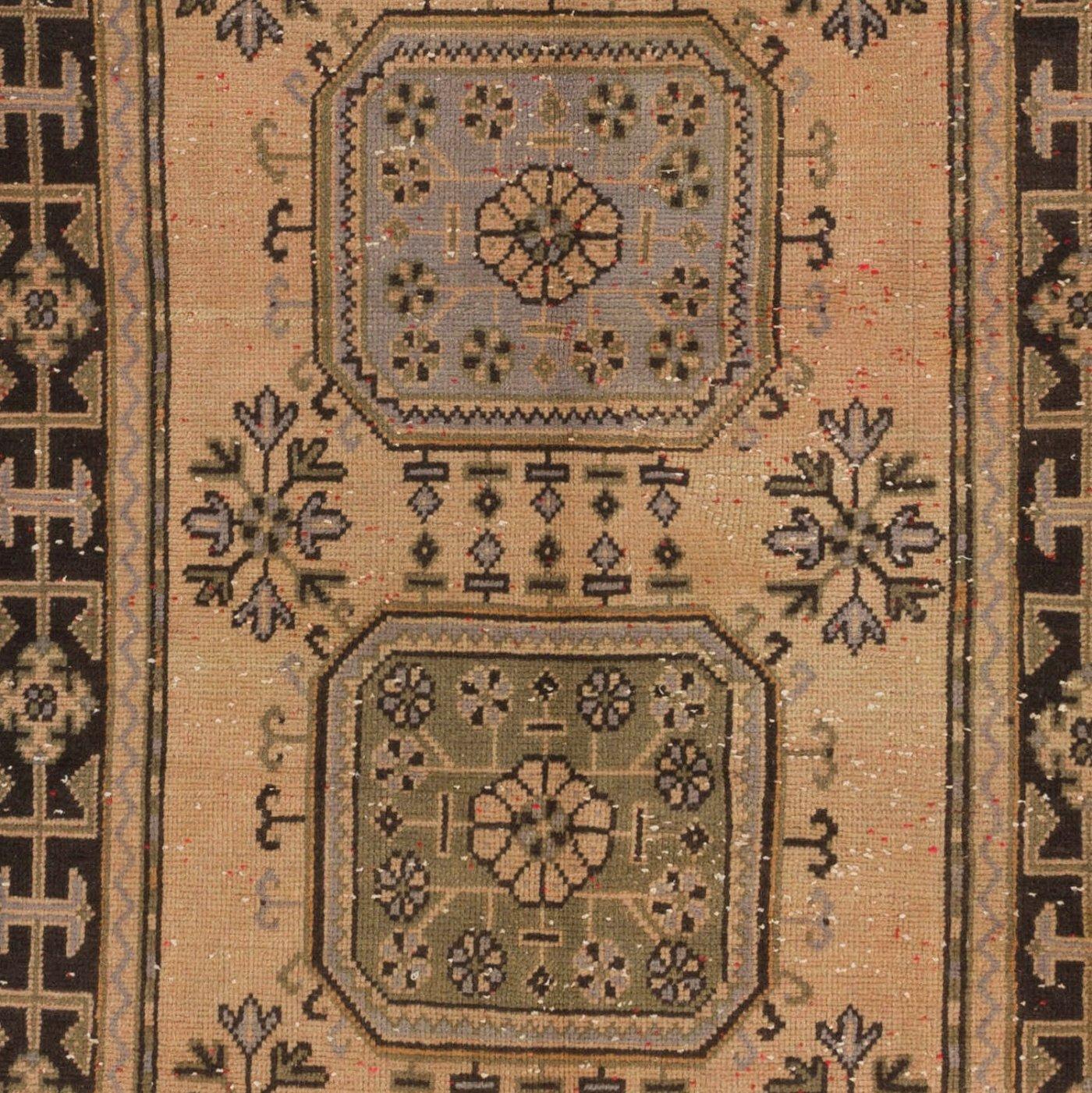 Vintage-Läufer aus Wolle aus der Türkei, handgeknüpfter Teppich für Flur (Türkisch) im Angebot