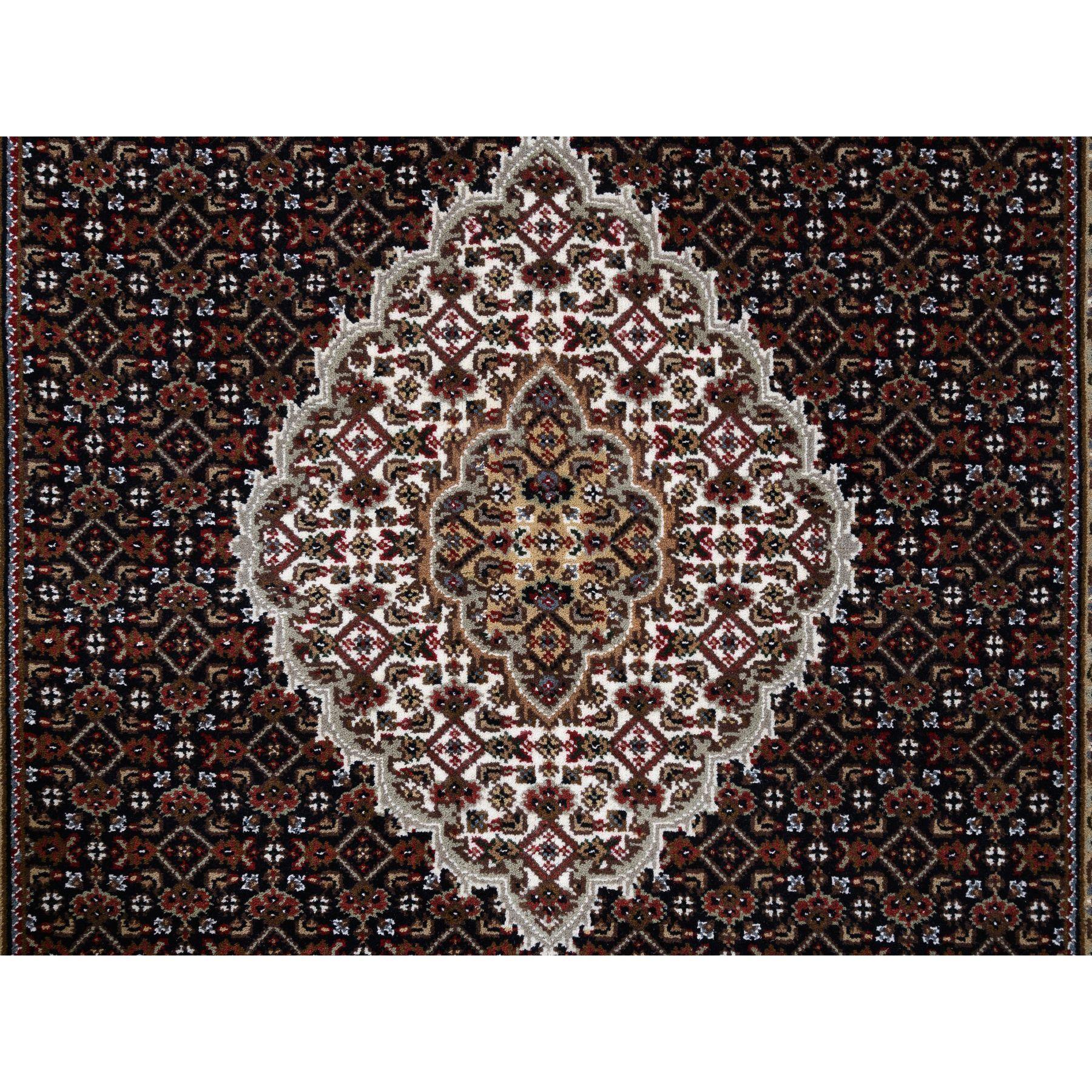 Tapis oriental large et noué à la main Tabriz Mahi Design 4'2