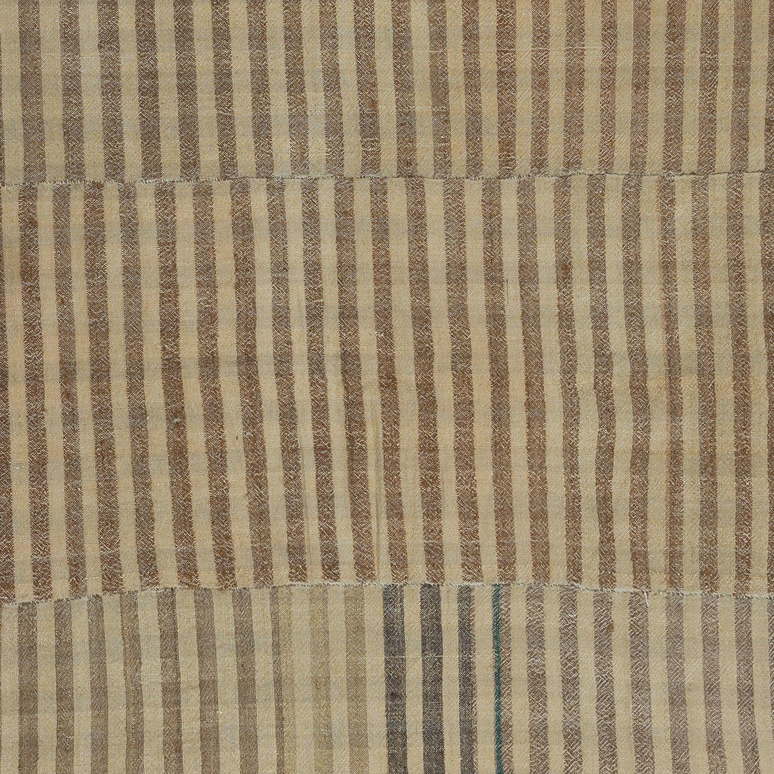 4.2x4.6 Ft Flat-Weave Vintage Anatolian Kilim, Hand-Woven Striped Rug, 100% Wool In Good Condition For Sale In Philadelphia, PA