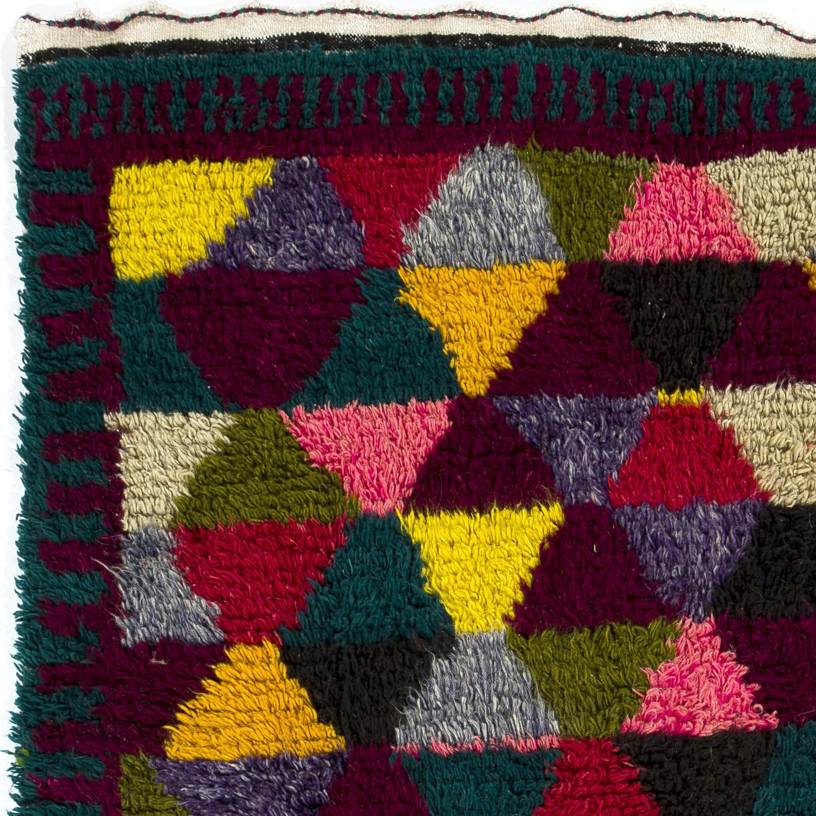 Modern 4.2x5.5 Ft Vibrant Handmade Tulu Rug. Soft Cozy Wool Pile. Vintage Wall Hanging For Sale