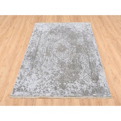 4'2"x6' Broken Persian Design Wool and Pure Silk Hand Knotted Ivory Rug
