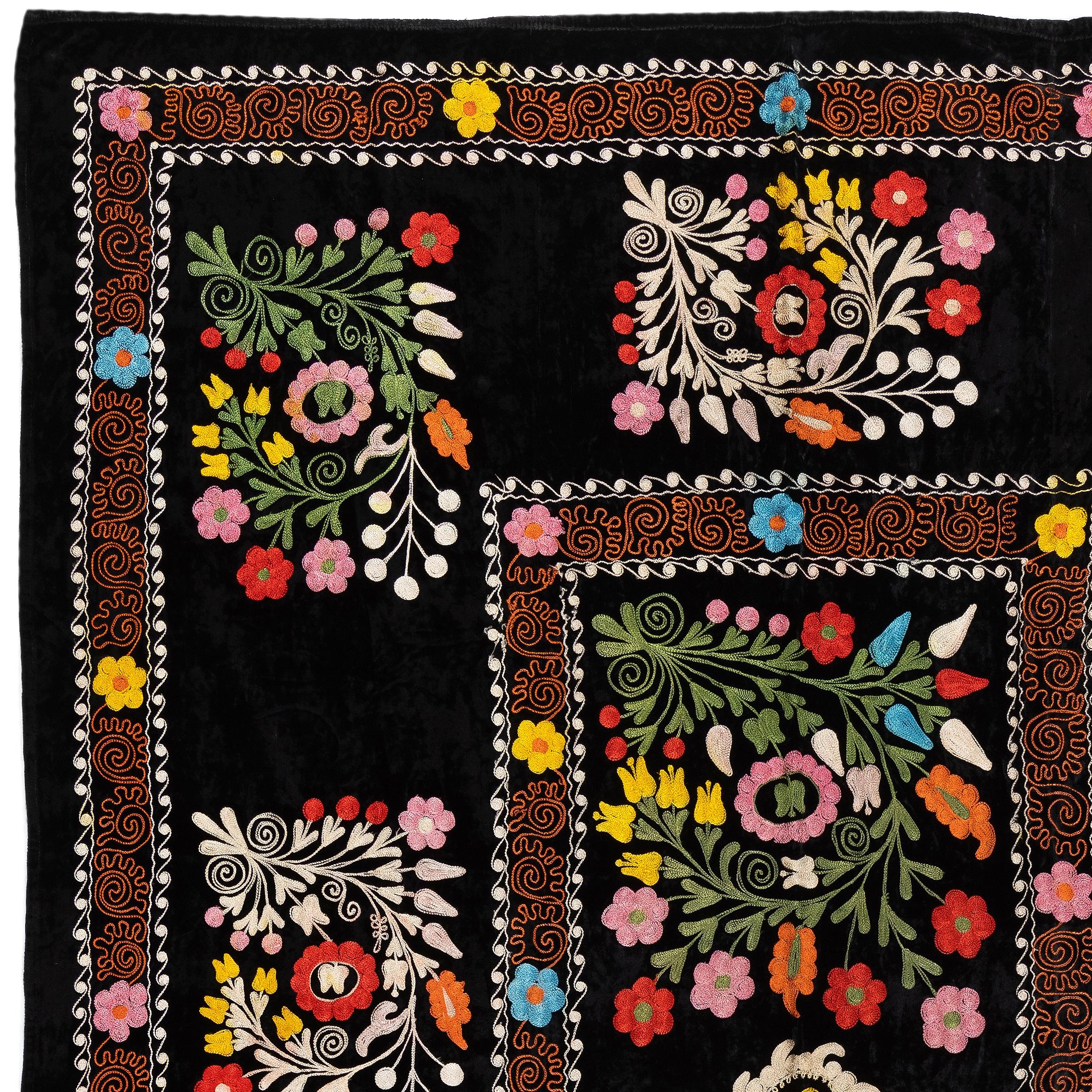 Suzani 4.2x6.6 Ft Silk Embroidered Bed Cover, Uzbek Black Tapestry, Floral Wall Hanging For Sale