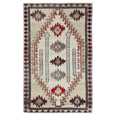 4'2"x6'7" Ivory Vintage Persian Shiraz Hand Knotted All Wool Zero Pile Rug