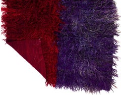 Tapis Tulu à poils longs vintage fait à la main de 4,2 x 7 pieds de couleur rouge et bleu violet