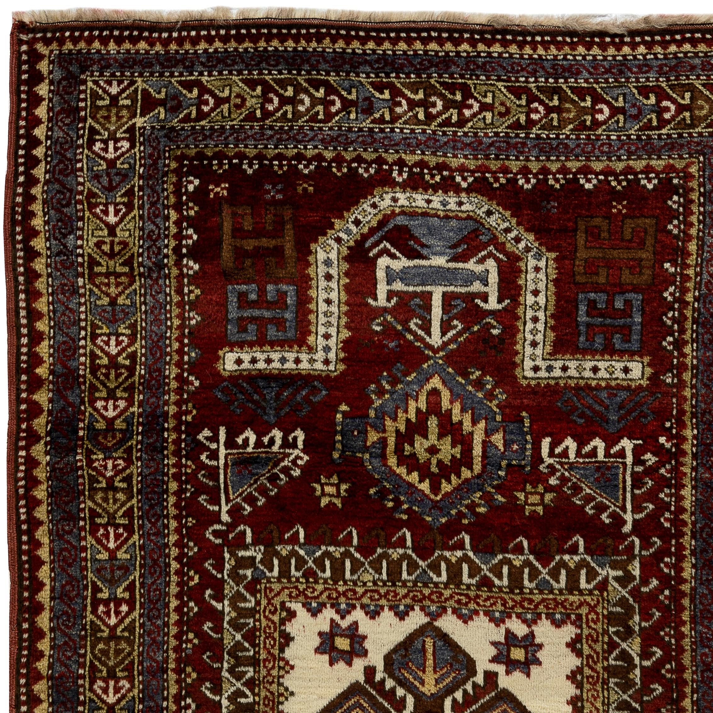 4.2x7 Ft Semi Antique Caucasian Fachralo Kazak Prayer Rug. Circa 1940 In Excellent Condition For Sale In Philadelphia, PA