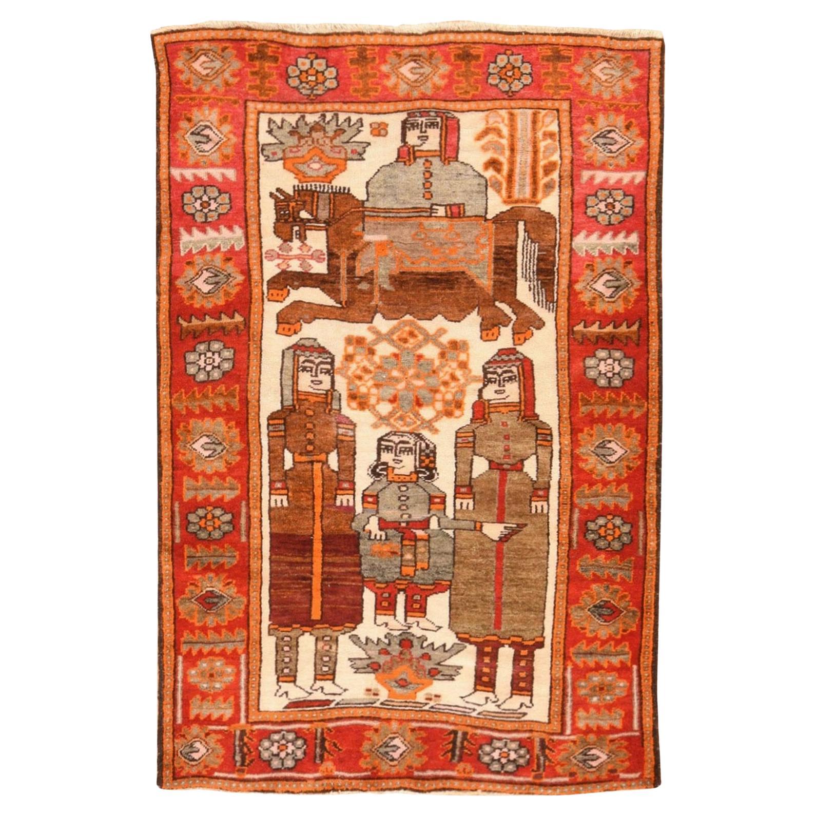 4
2 "x7
 Alfombra de lana anudada a mano Vintage Persa Pictórica Shiraz de pelo entero Marfil en venta