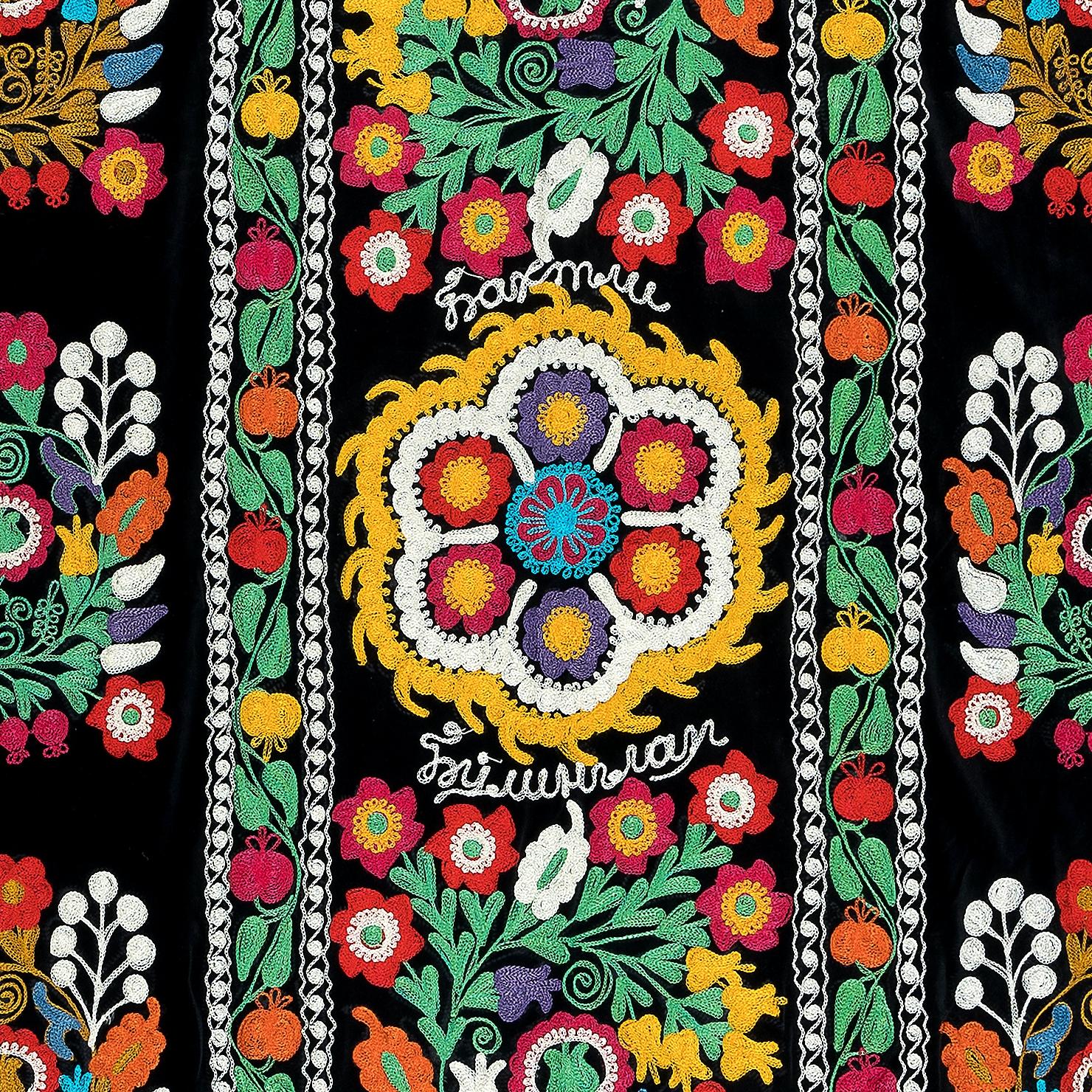 Suzani 4.2x7.5 Ft Vintage Wall Hanging, Silk Embroidery Wall Hanging, Black Tablecloth For Sale