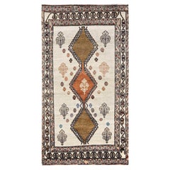 4'2"x7'8" Ivory Vintage Persian Shiraz Hand Knotted Pure Wool Clean Rug