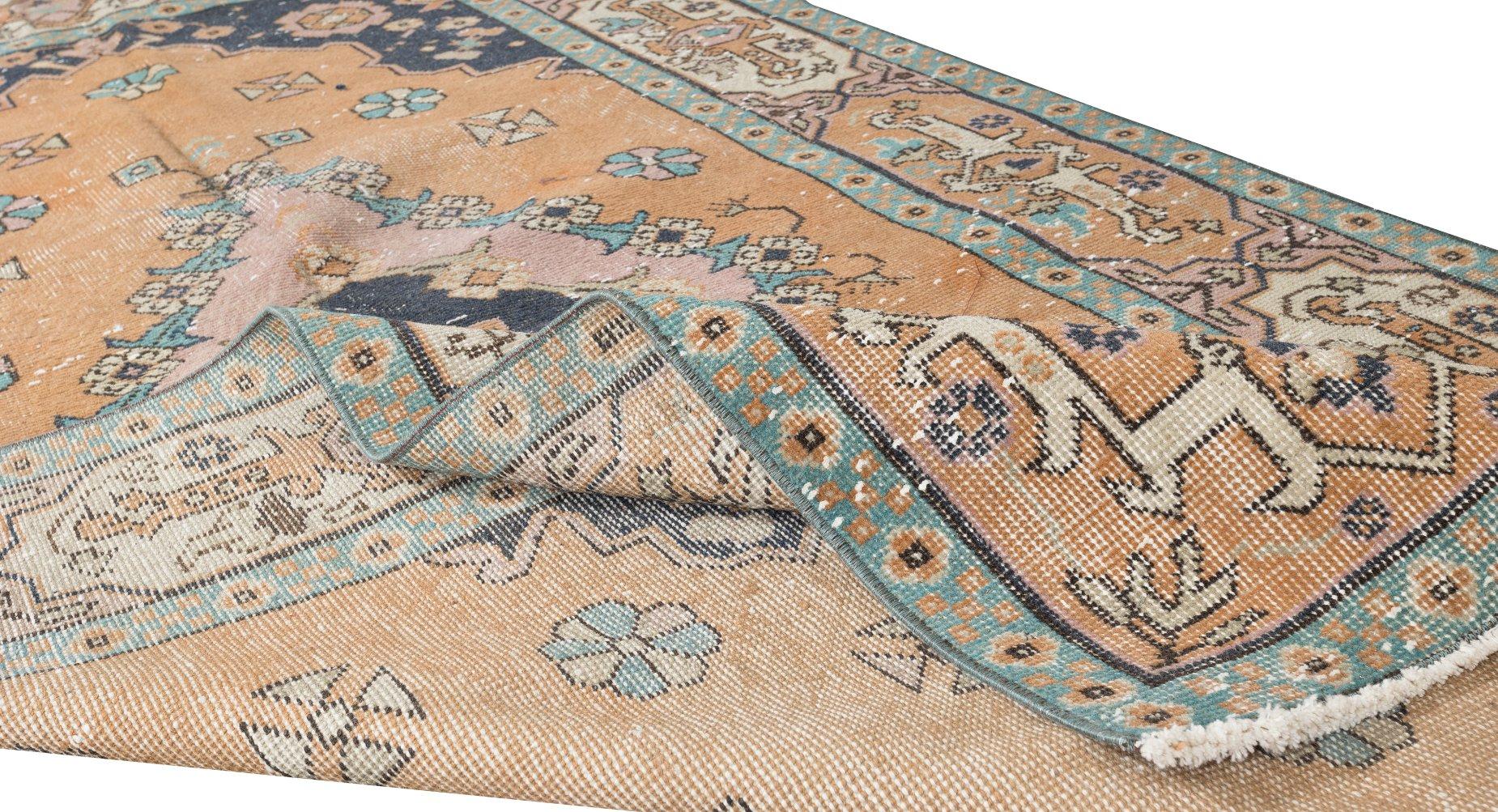 Tribal Tapis vintage noué à la main 4,2 x 7,9 m, exemplaire unique d'un tapis d'Anatolie centrale en vente