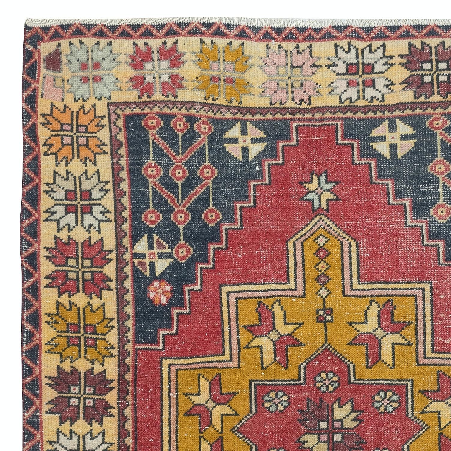Turco Tappeto orientale vintage turco 4.2x8.6 Ft unico annodato a mano. 100% lana in vendita