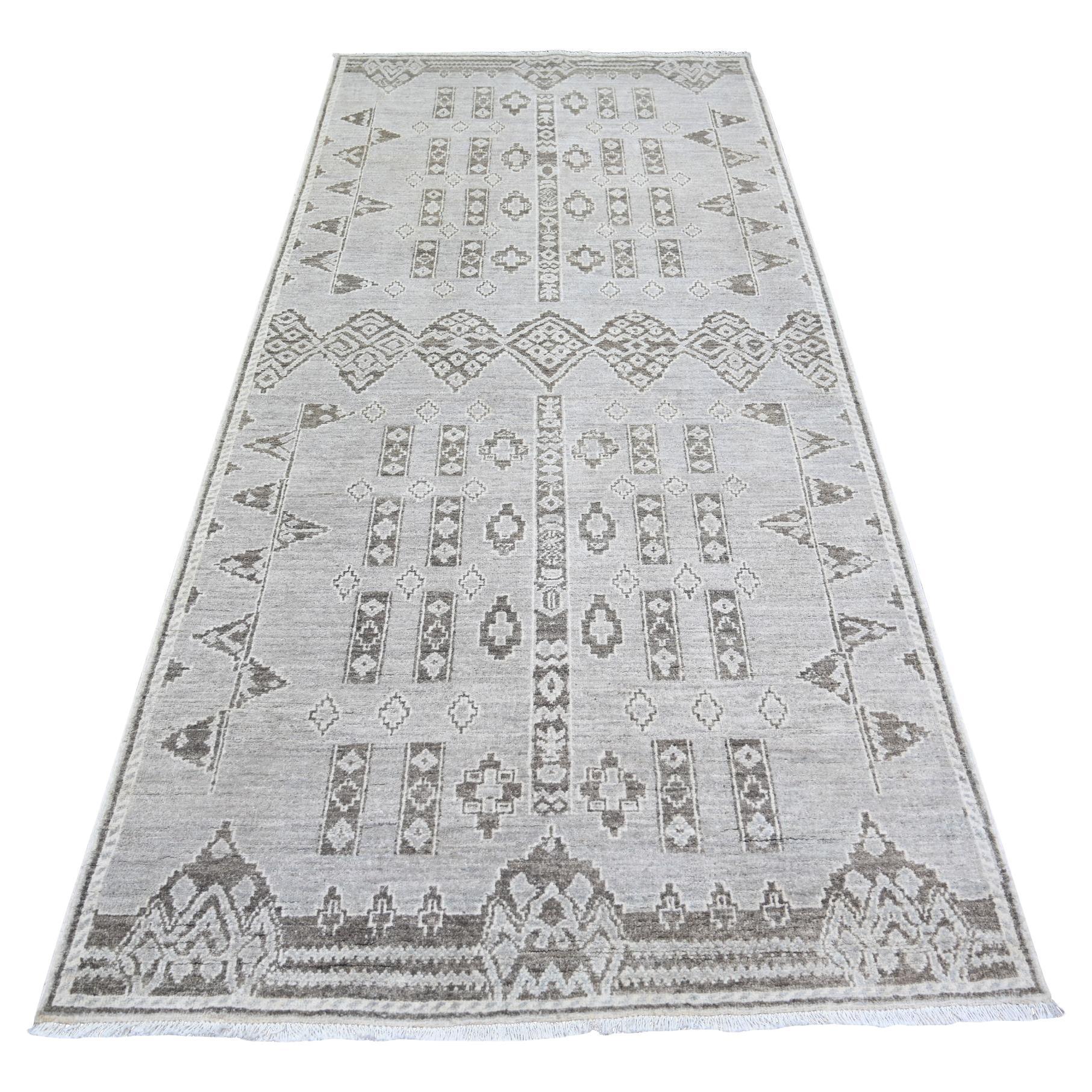 4'2 "x9'2" Dim Gray, Tappeto orientale Runner in lana Peshawar fine annodato a mano
