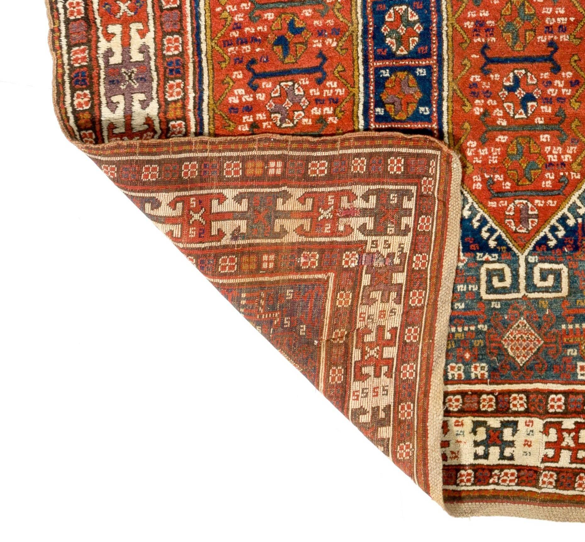 Antiker kaukasischer Karabakh-Läufer mit 4.2x9,3 Fuß, vollfuß, ca. 1880 (Handgeknüpft) im Angebot