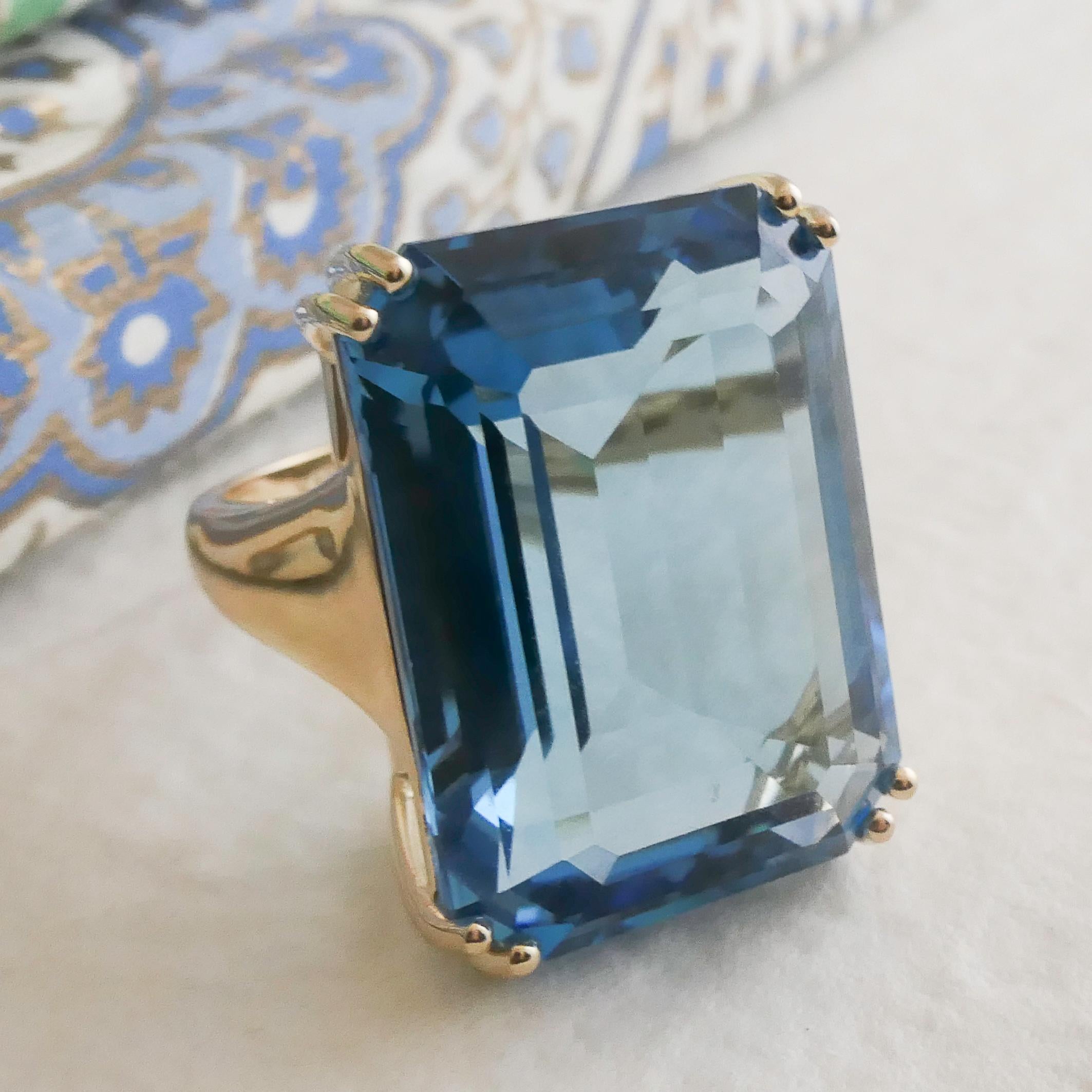 43 carat London Blue Topaz 14kt Yellow Gold Ring - Size 8 For Sale 5