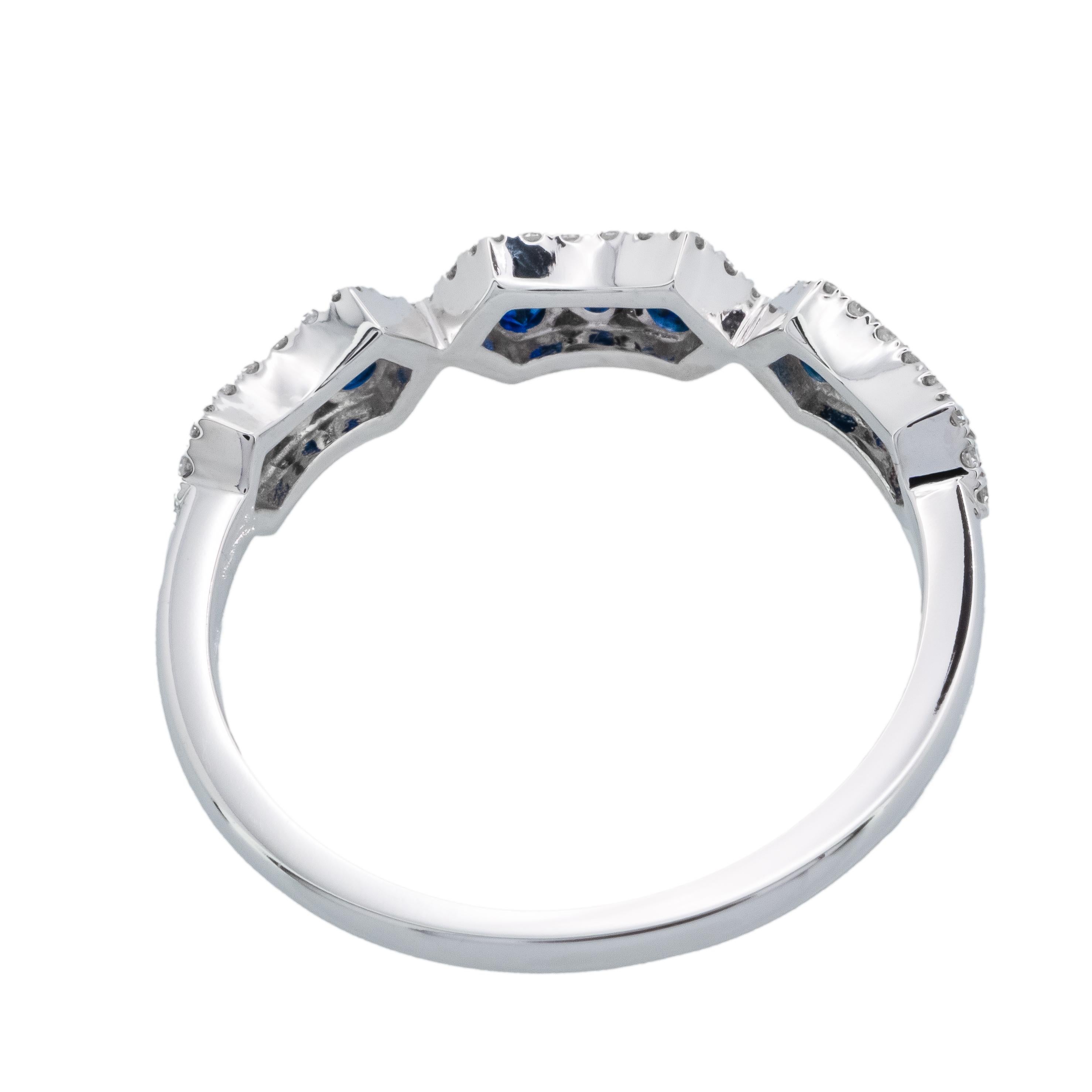 .43 Karat runder Saphir Diamant Halo Weißgold Ehering im Zustand „Hervorragend“ im Angebot in Stamford, CT