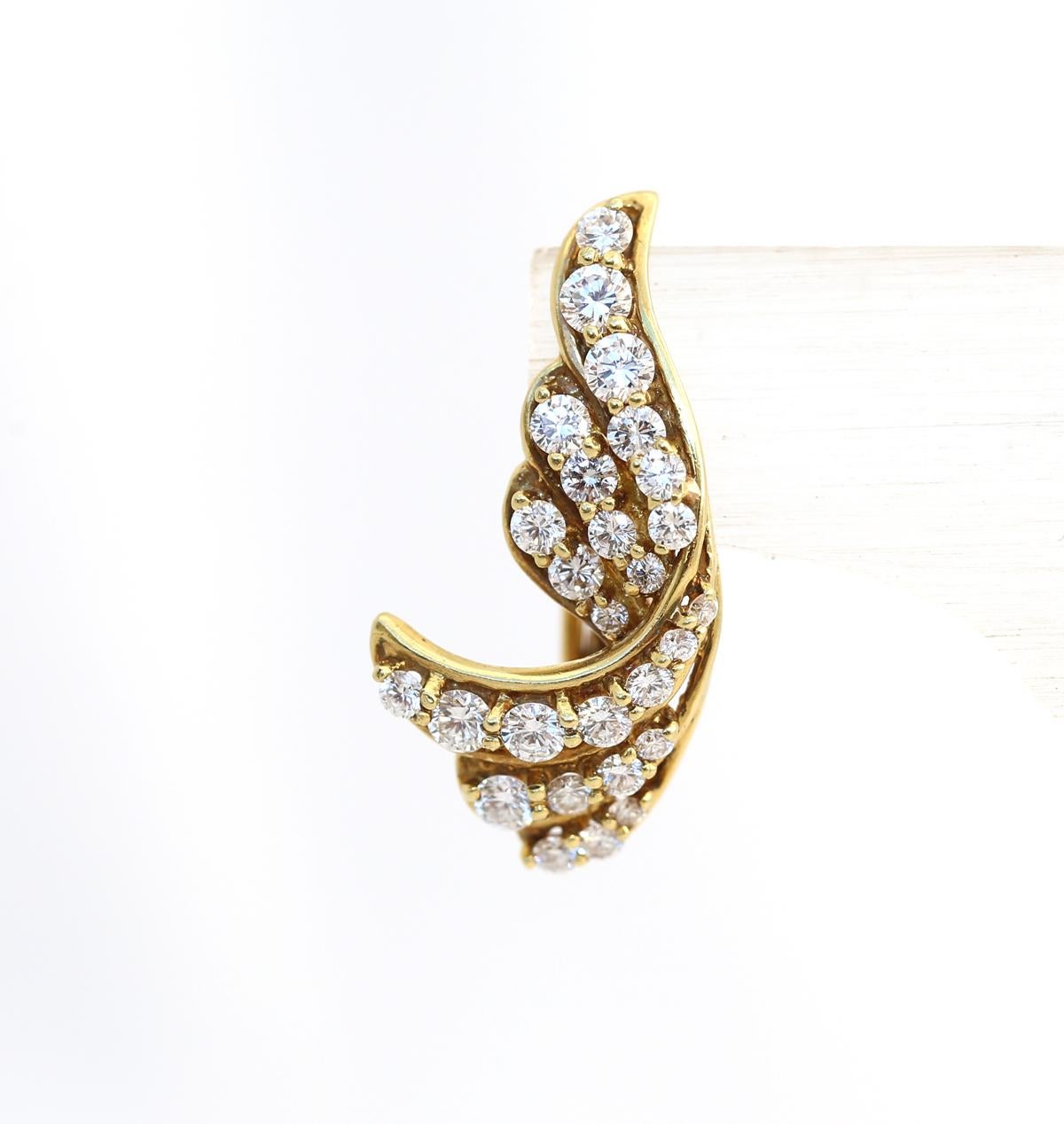 Boucles d'oreilles en diamant de 4,3 carats en or jaune 18 carats, 1970 Bon état - En vente à Herzelia, Tel Aviv