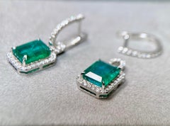 Eostre Emerald and Diamond Detachable Earring in 18K White Gold