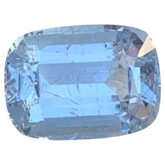 Magnifique pierre précieuse taille coussin Goshenite facettée de 4,30 carats