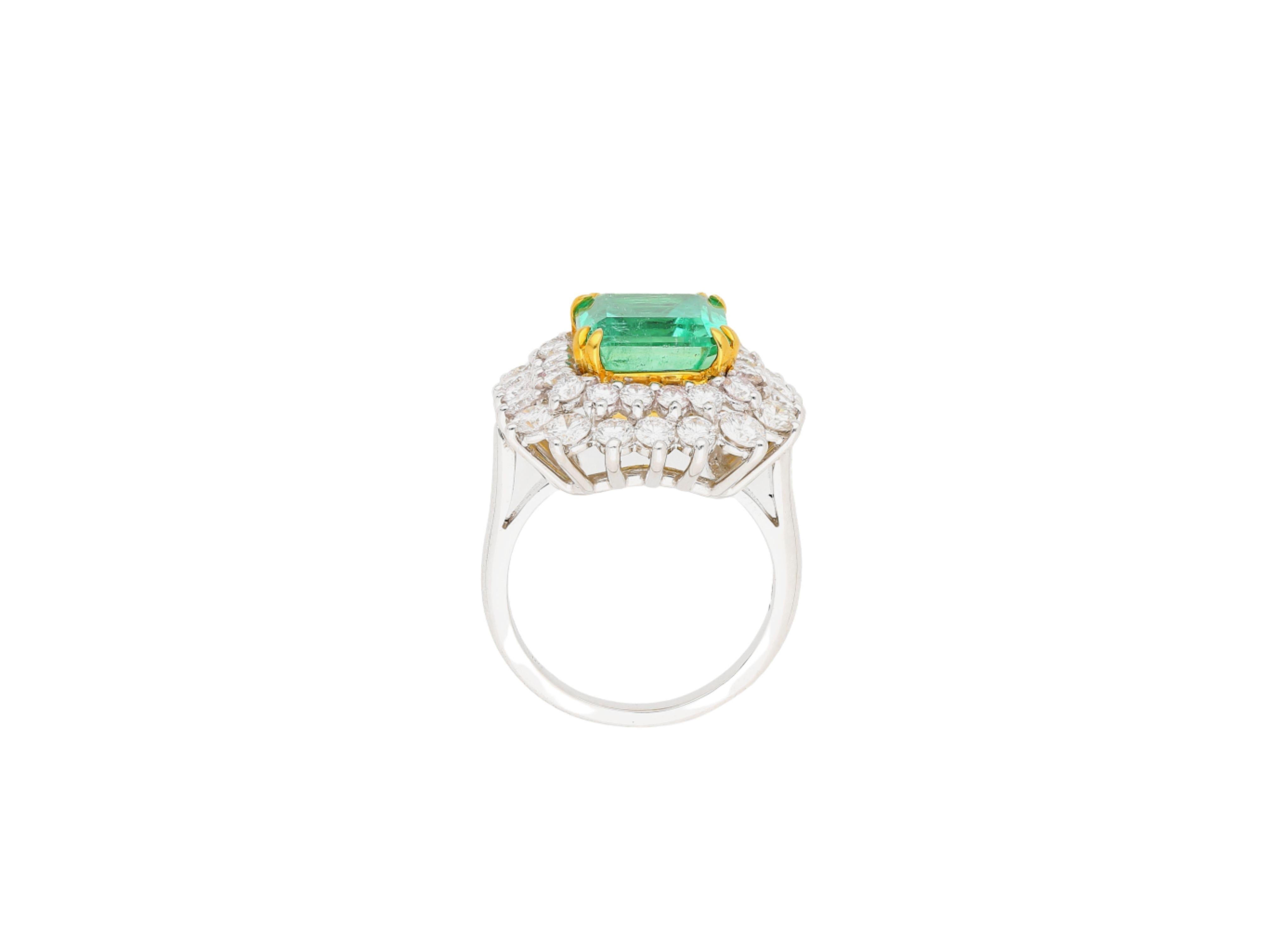 Emerald Cut 4.30 Carat Emerald-Cut Colombian Emerald Insignificant Oil GRS and Diamond Ring For Sale