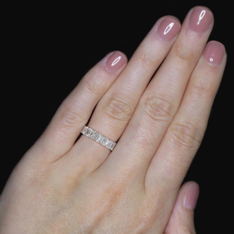 Modern 4.30 Carat Emerald Cut Diamond Wedding Band Eternity Ring Set in 14K White Gold  For Sale