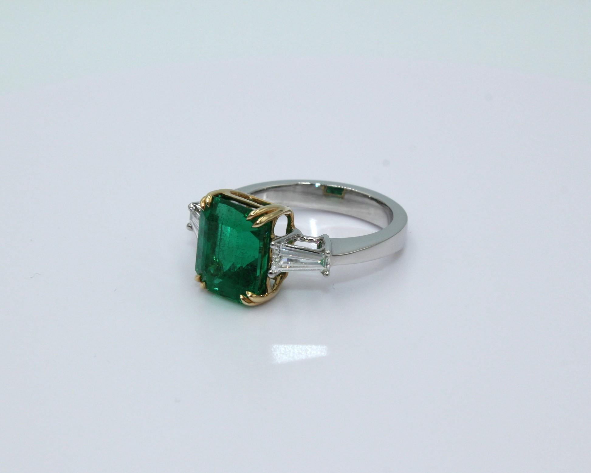 Emerald Cut 4.30 Carat Emerald & Diamond Ring For Sale