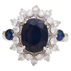 4.30 Carat Exquisite Natural Blue Sapphire and Diamond 14 Karat Solid White Gold