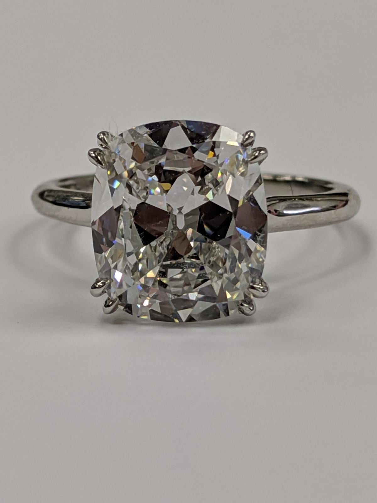 Contemporary 4.30 Carat F VVS1 Classic Cushion Cut Diamond Solitaire in Platinum GIA