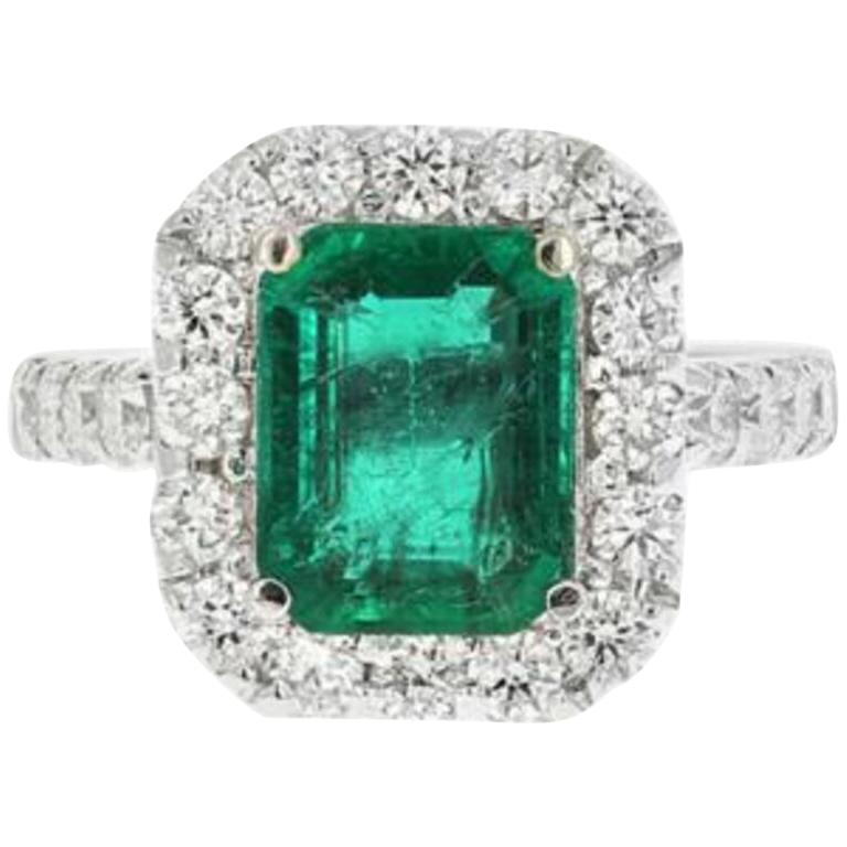 4.30 Carat Natural Emerald and Diamond 18 Karat Solid White Gold Ring For Sale