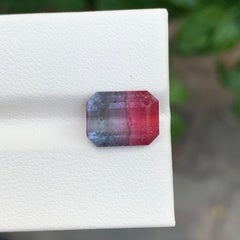 4.30 Karat natürlicher loser zweifarbiger Turmalin in Smaragdform Edelstein