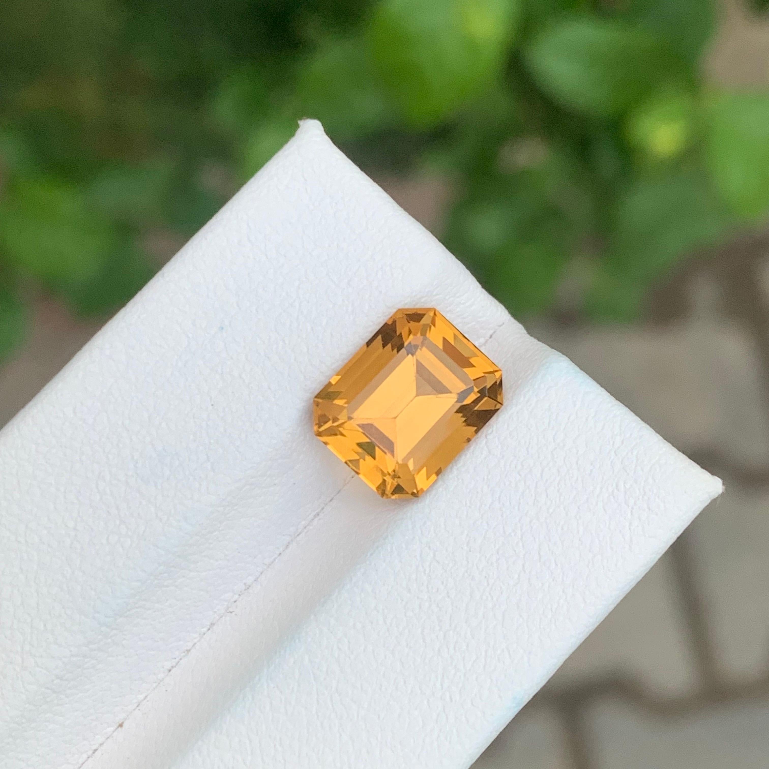 Emerald Cut 4.30 Carat Natural Loose Citrine Emerald Shape Gemstone For Sale