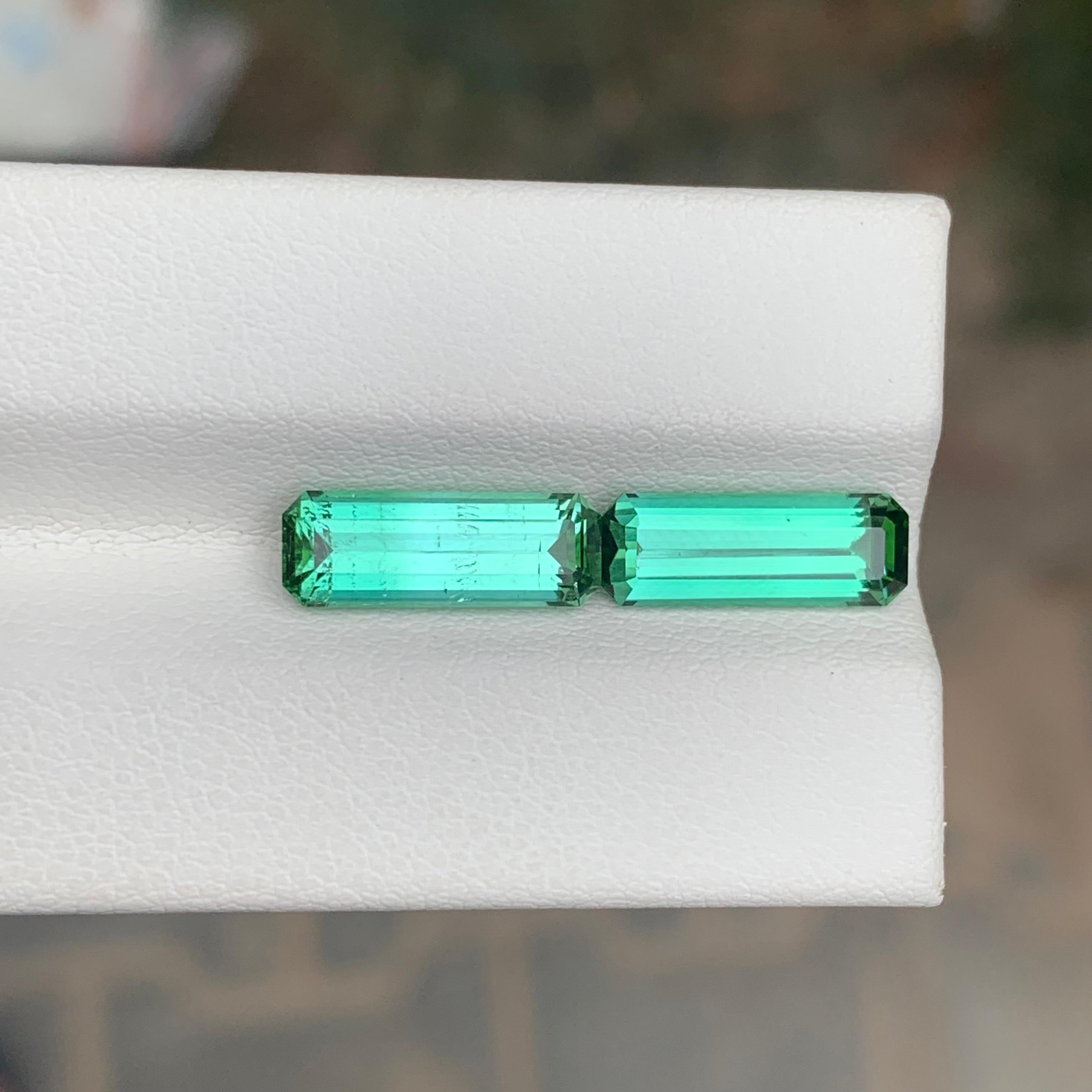4,30 Karat Natürlicher loser grüner Turmalin Paar Smaragd Form Edelstein im Angebot 5