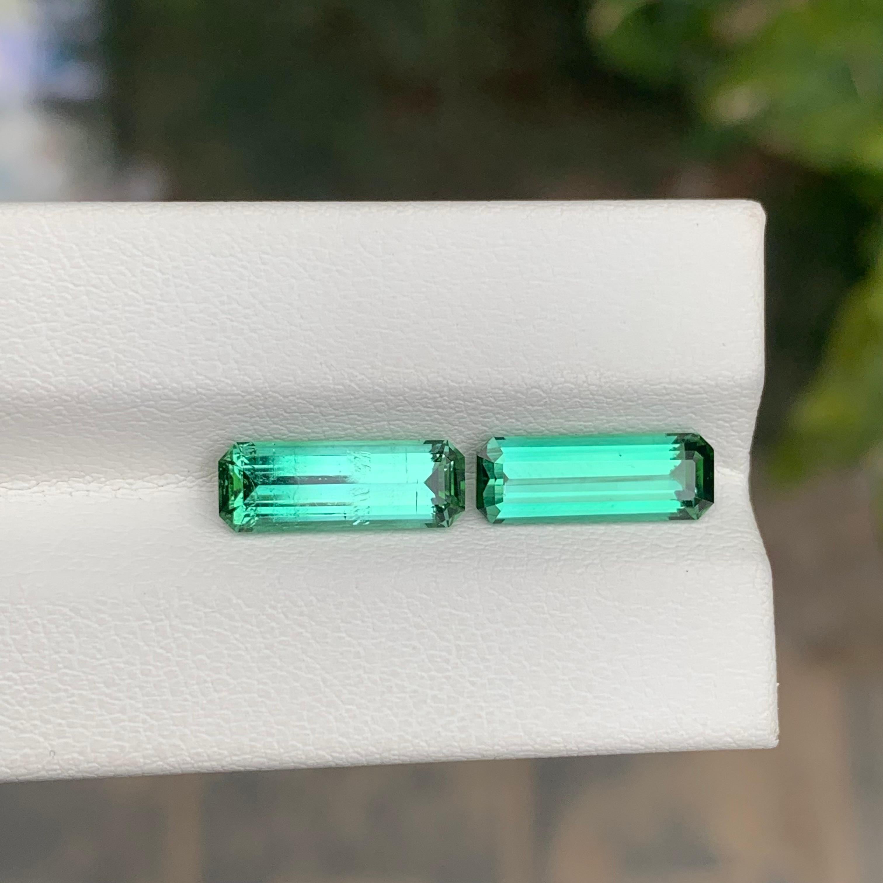 4,30 Karat Natürlicher loser grüner Turmalin Paar Smaragd Form Edelstein im Angebot 2