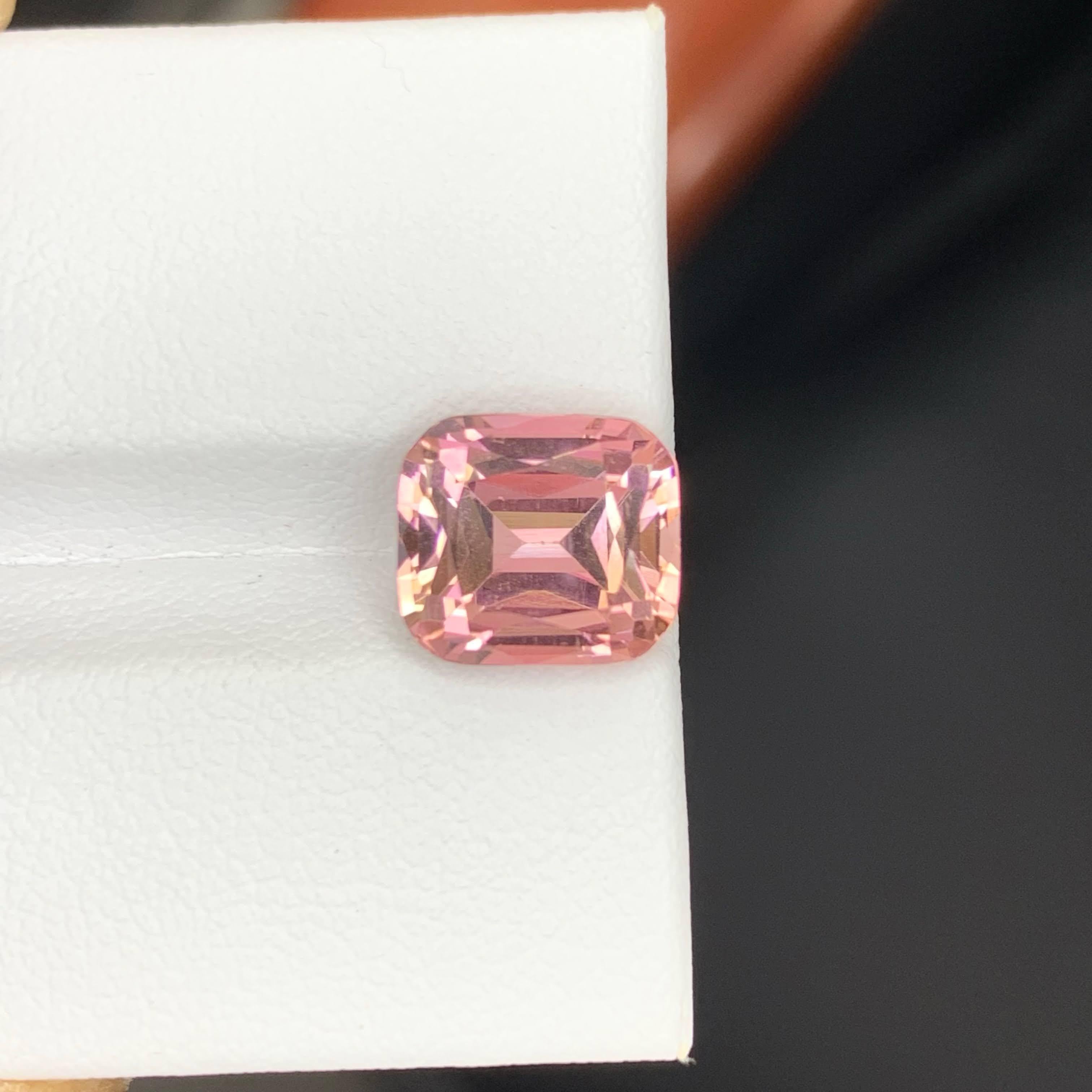 Taglio cuscino 4,30 carati di tormalina rosa naturale sciolta con taglio a cuscino afghano in vendita