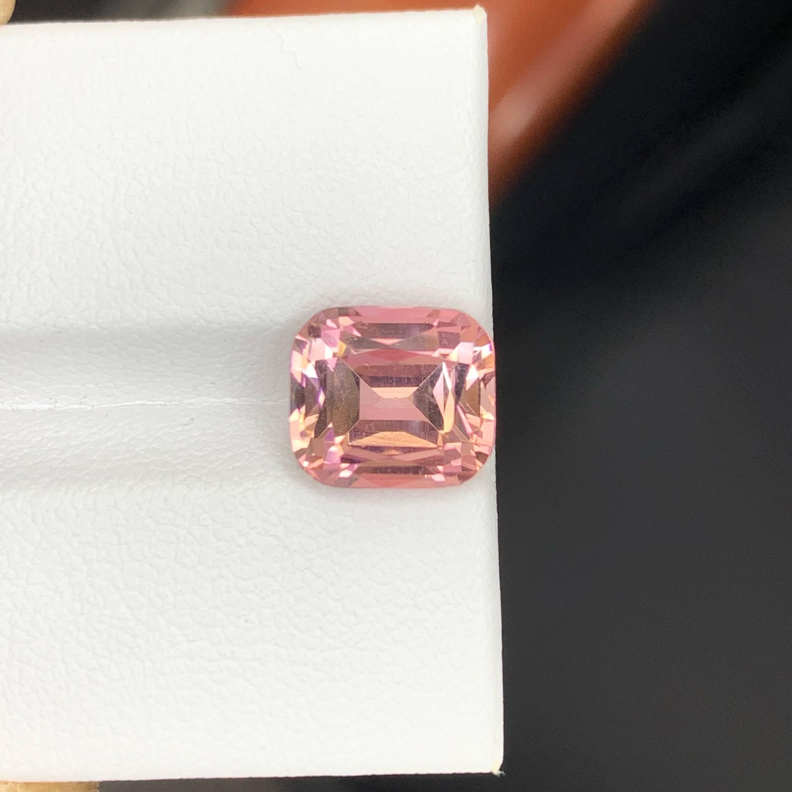 4,30 carati di tormalina rosa naturale sciolta con taglio a cuscino afghano in vendita 2