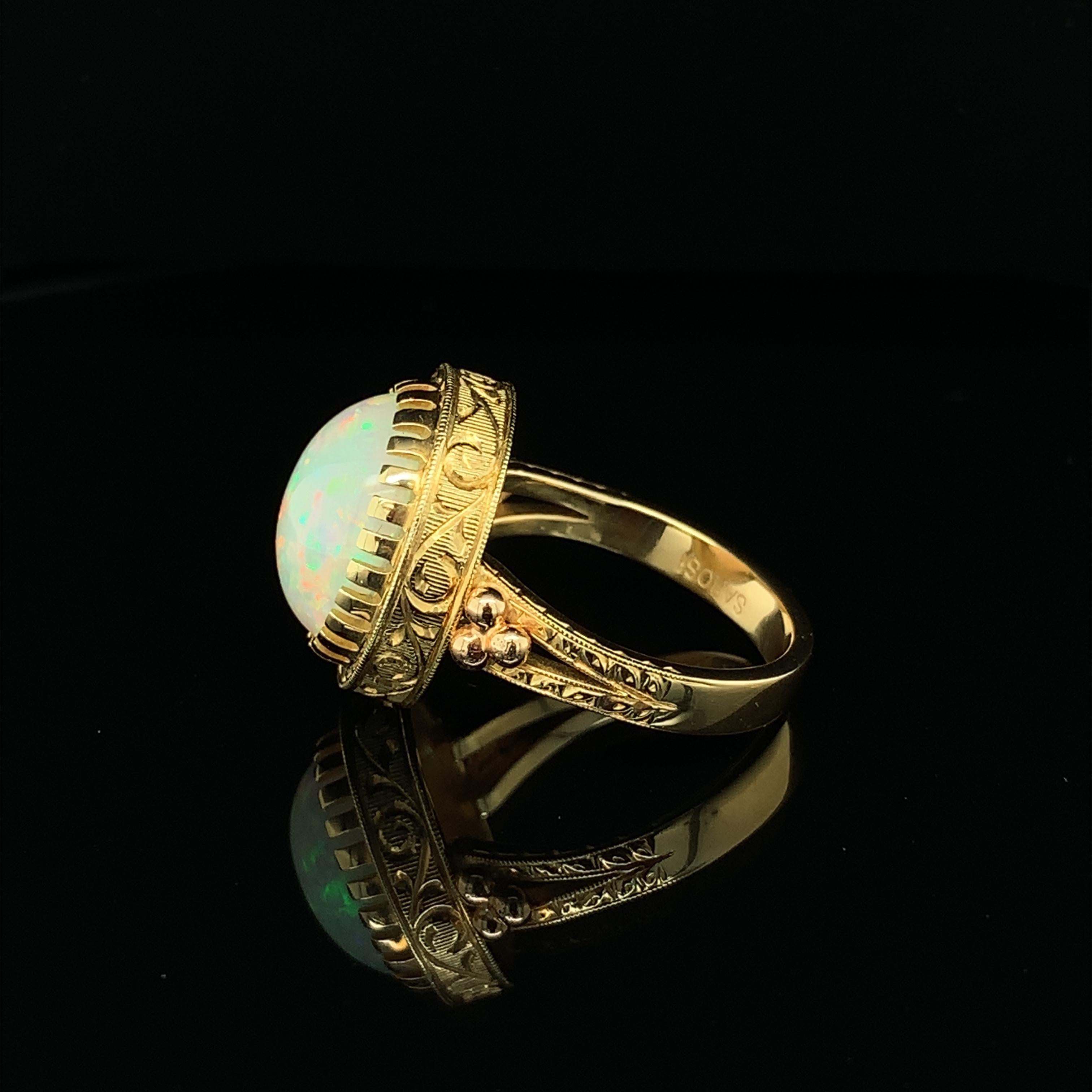 4.30 Carat Opal in Handmade 18k Yellow Gold Ring In New Condition For Sale In Los Angeles, CA