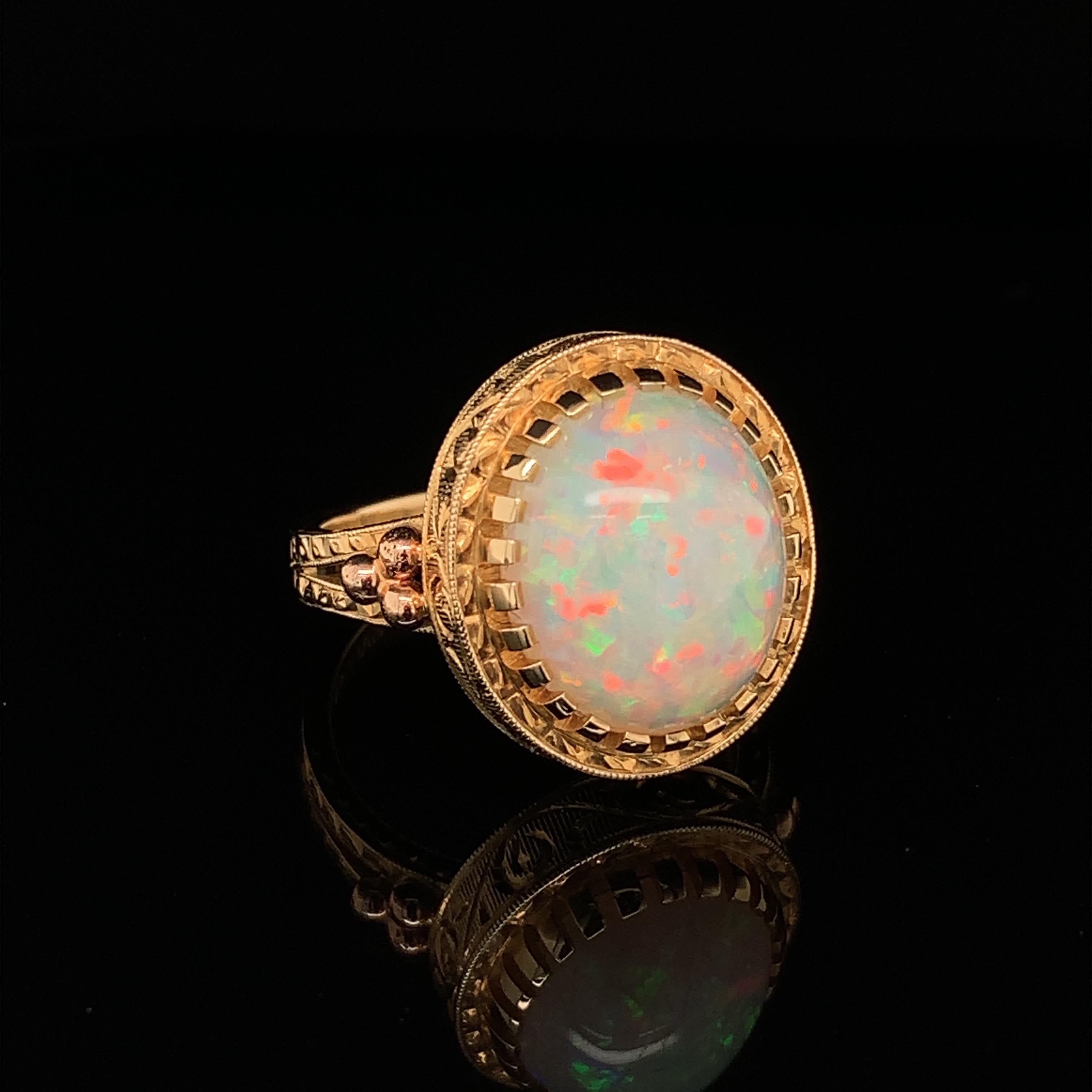 4.30 Carat Opal in Handmade 18k Yellow Gold Ring For Sale 1