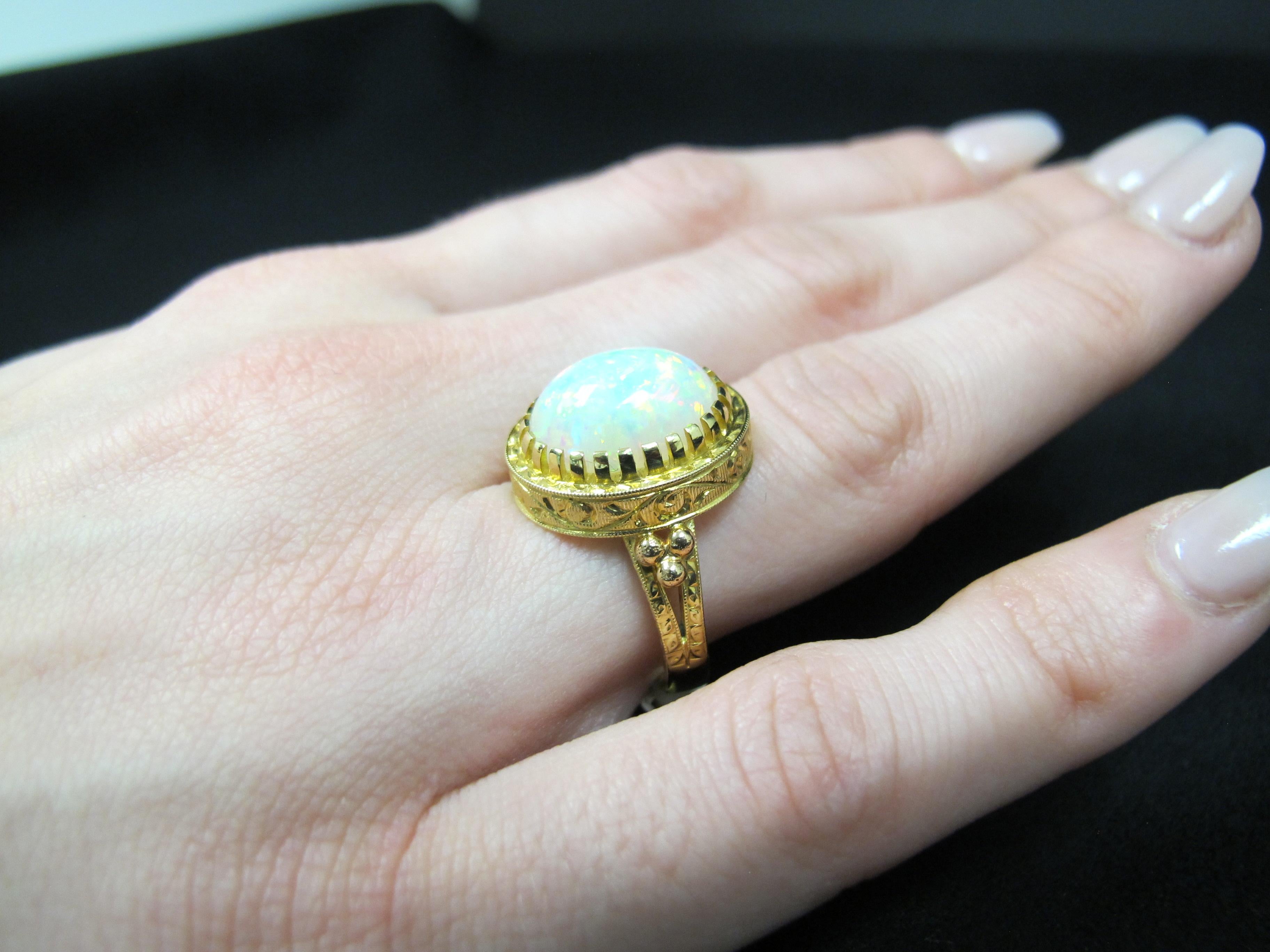 4.30 Carat Opal in Handmade 18k Yellow Gold Ring For Sale 5